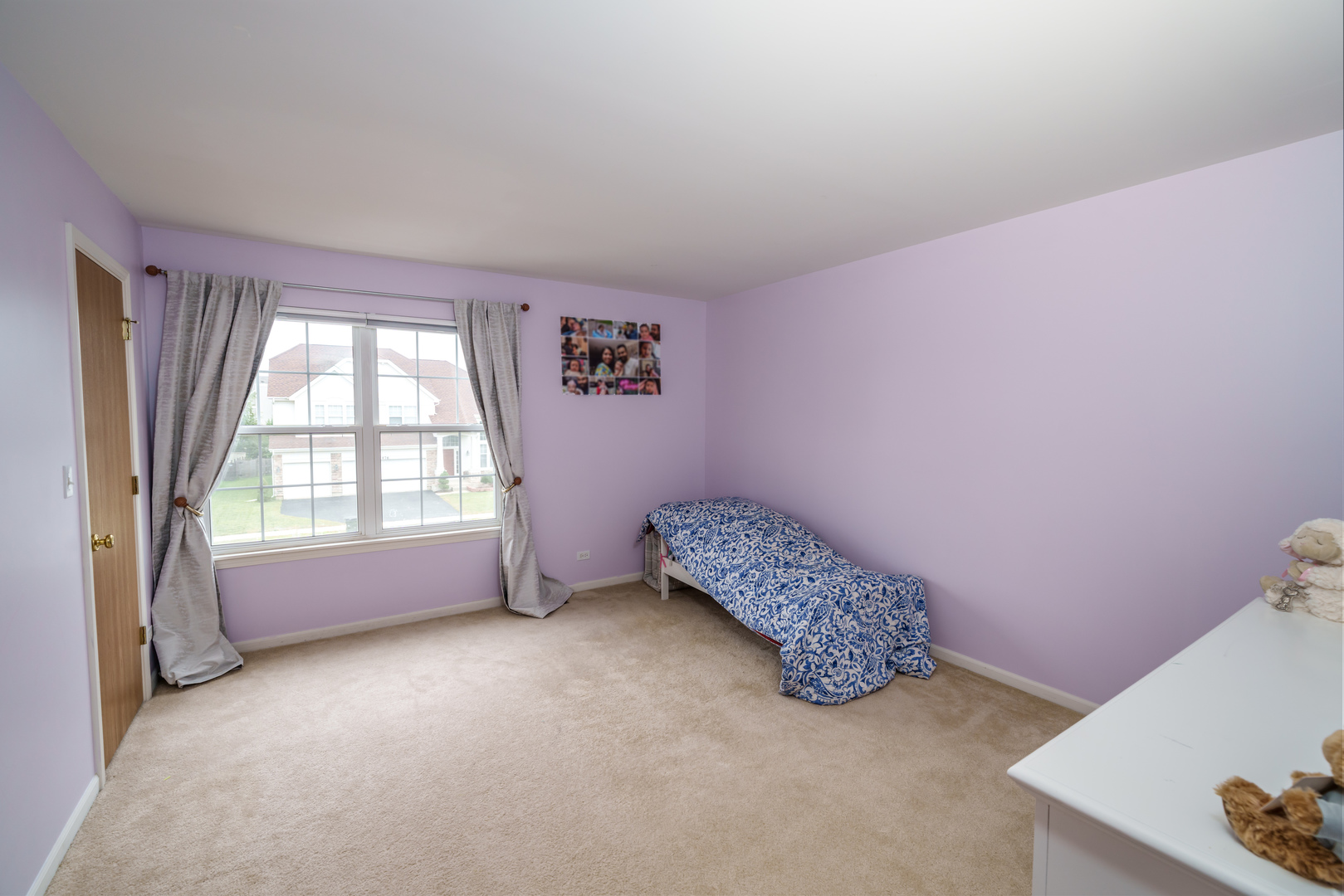 479 W Butterfield Lane, Round Lake, IL 60073