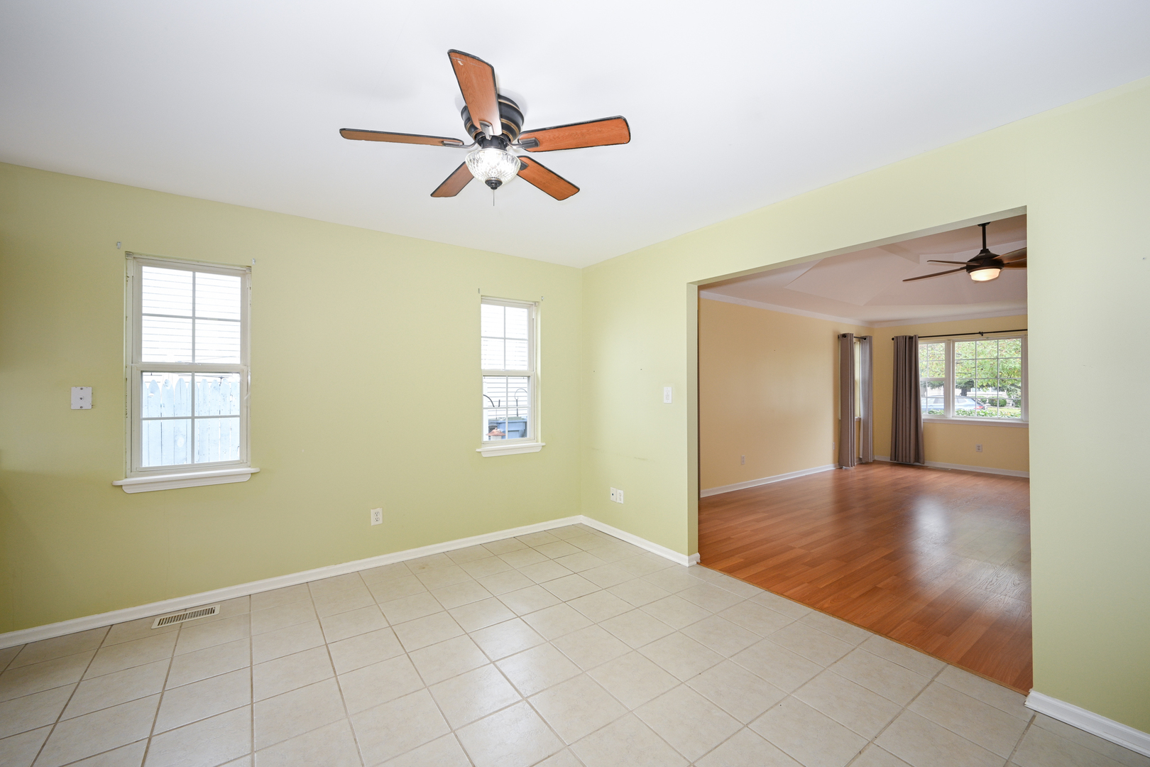 2379 Caton Crest Drive #2379, Crest Hill, IL 60403