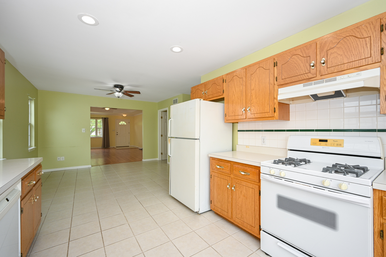 2379 Caton Crest Drive #2379, Crest Hill, IL 60403