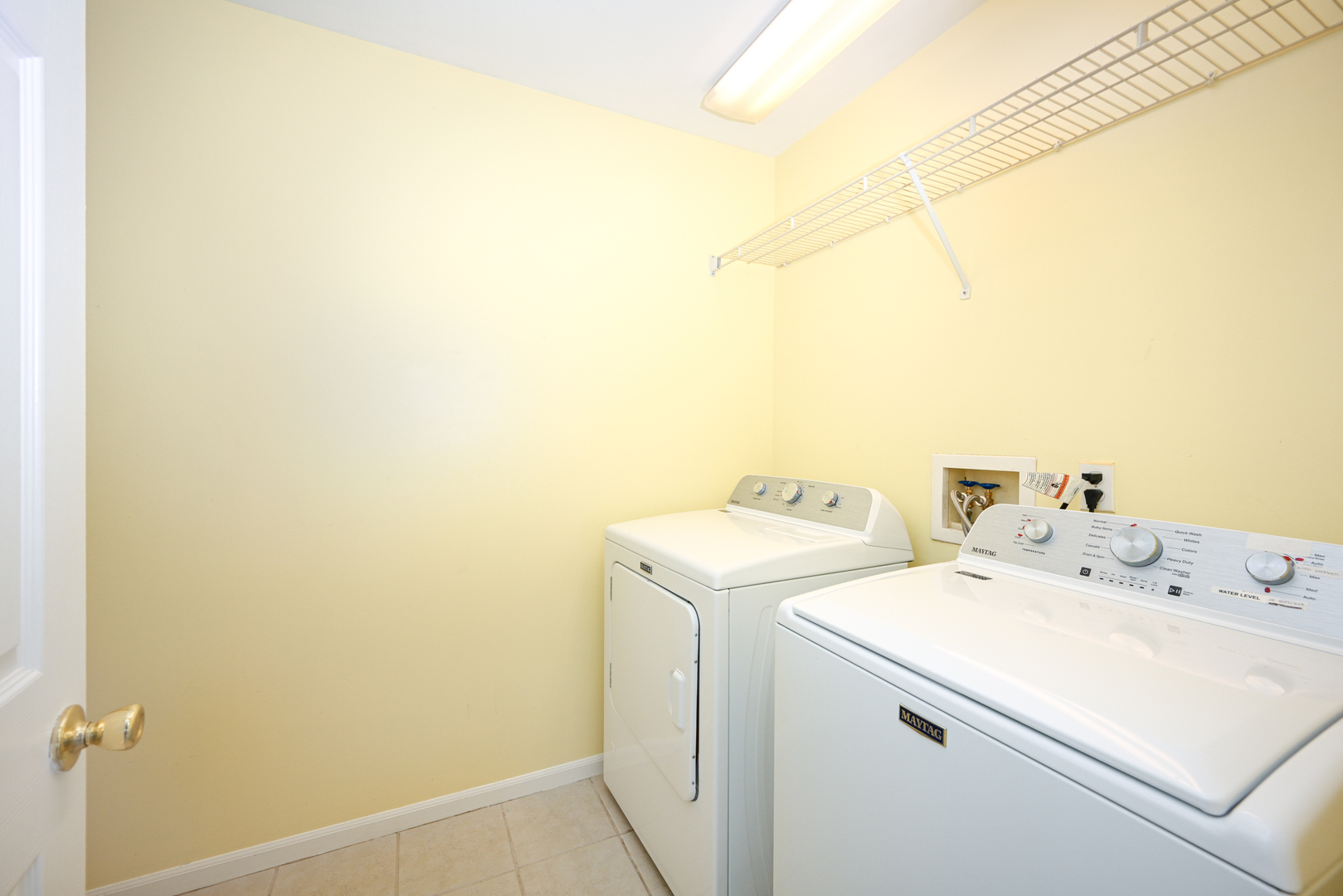 2379 Caton Crest Drive #2379, Crest Hill, IL 60403