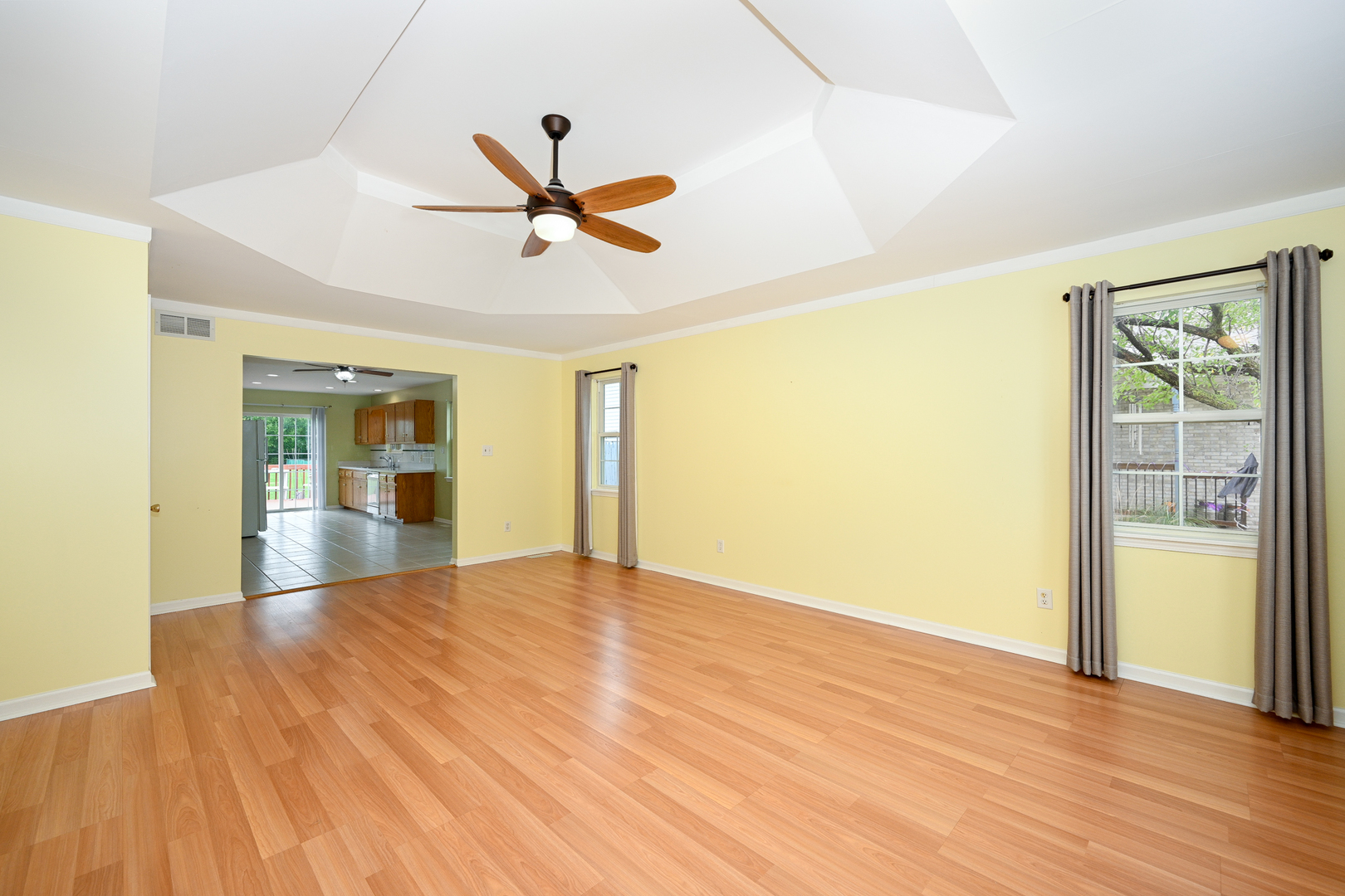 2379 Caton Crest Drive #2379, Crest Hill, IL 60403