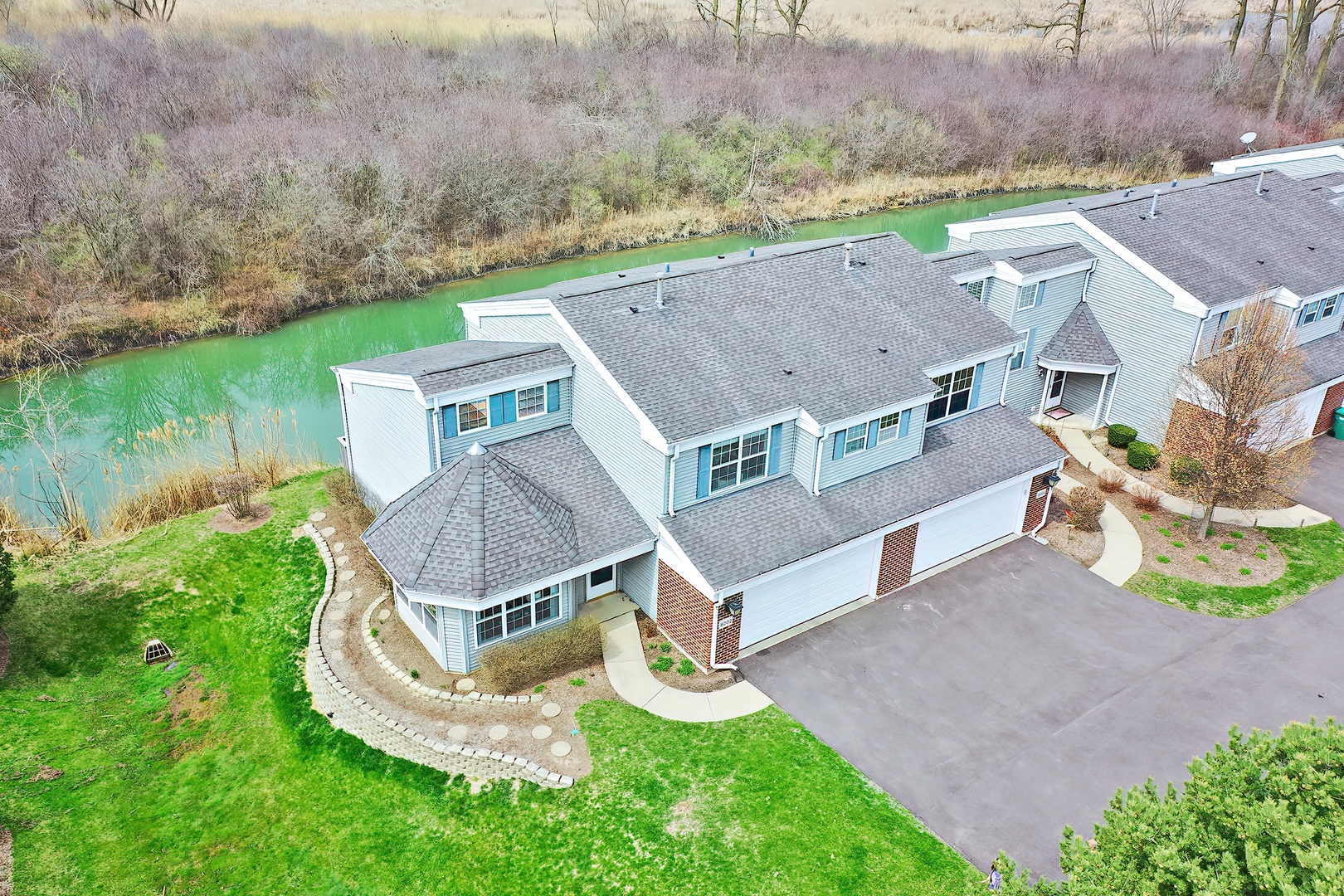 8002 Honeysuckle Court, Fox Lake, IL 60020