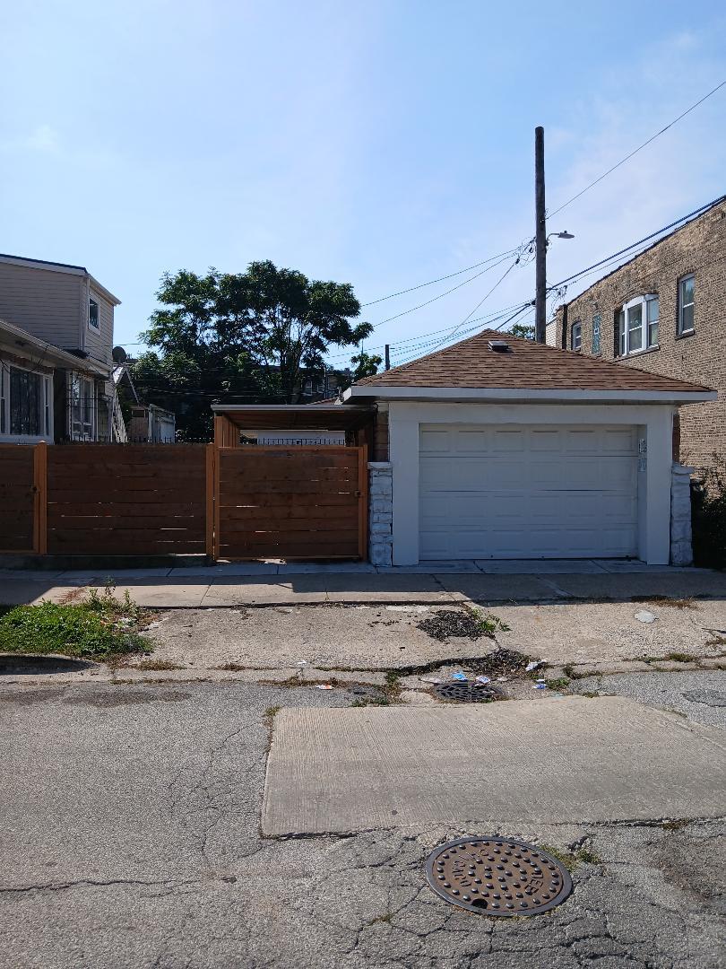 6932 S Calumet Avenue, Chicago, IL 60637