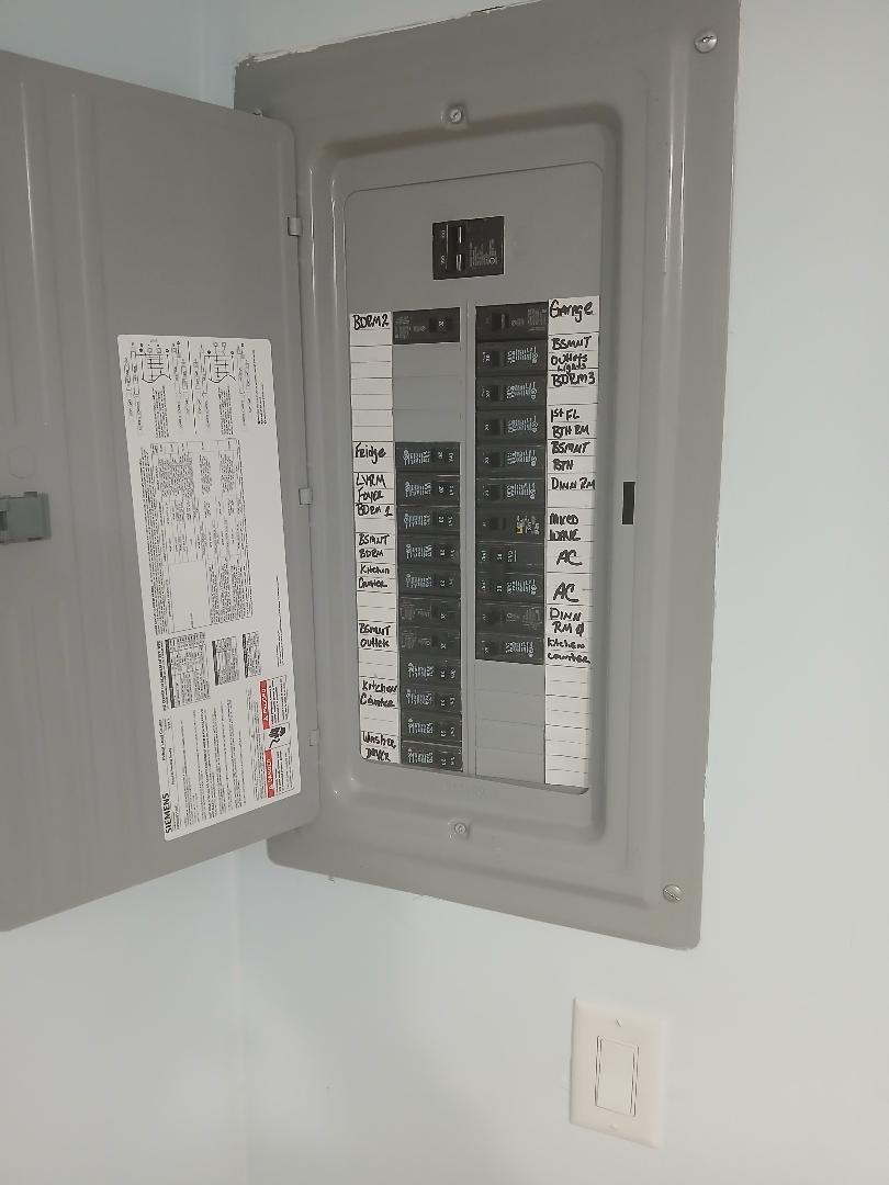 6932 S Calumet Avenue, Chicago, IL 60637