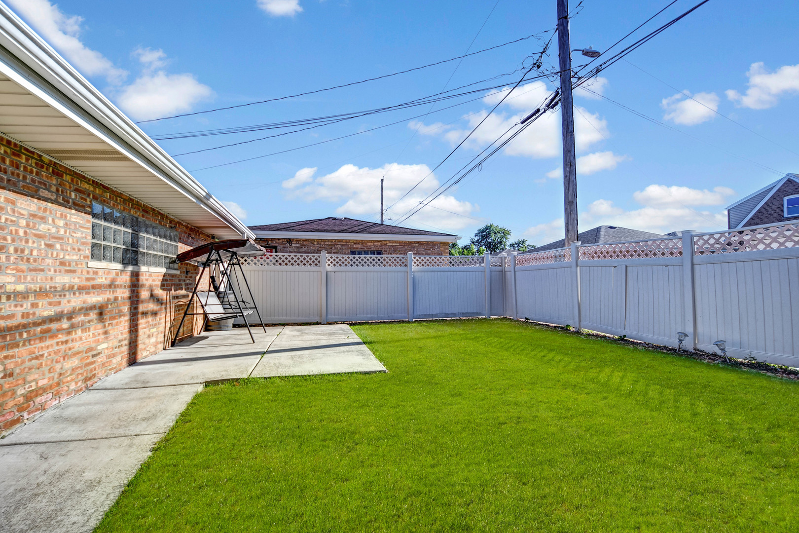 5700 S Monitor Avenue, Chicago, IL 60638