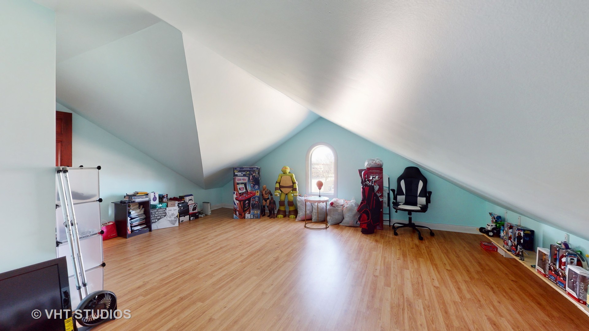 6909 Beckwith Road, Morton Grove, IL 60053