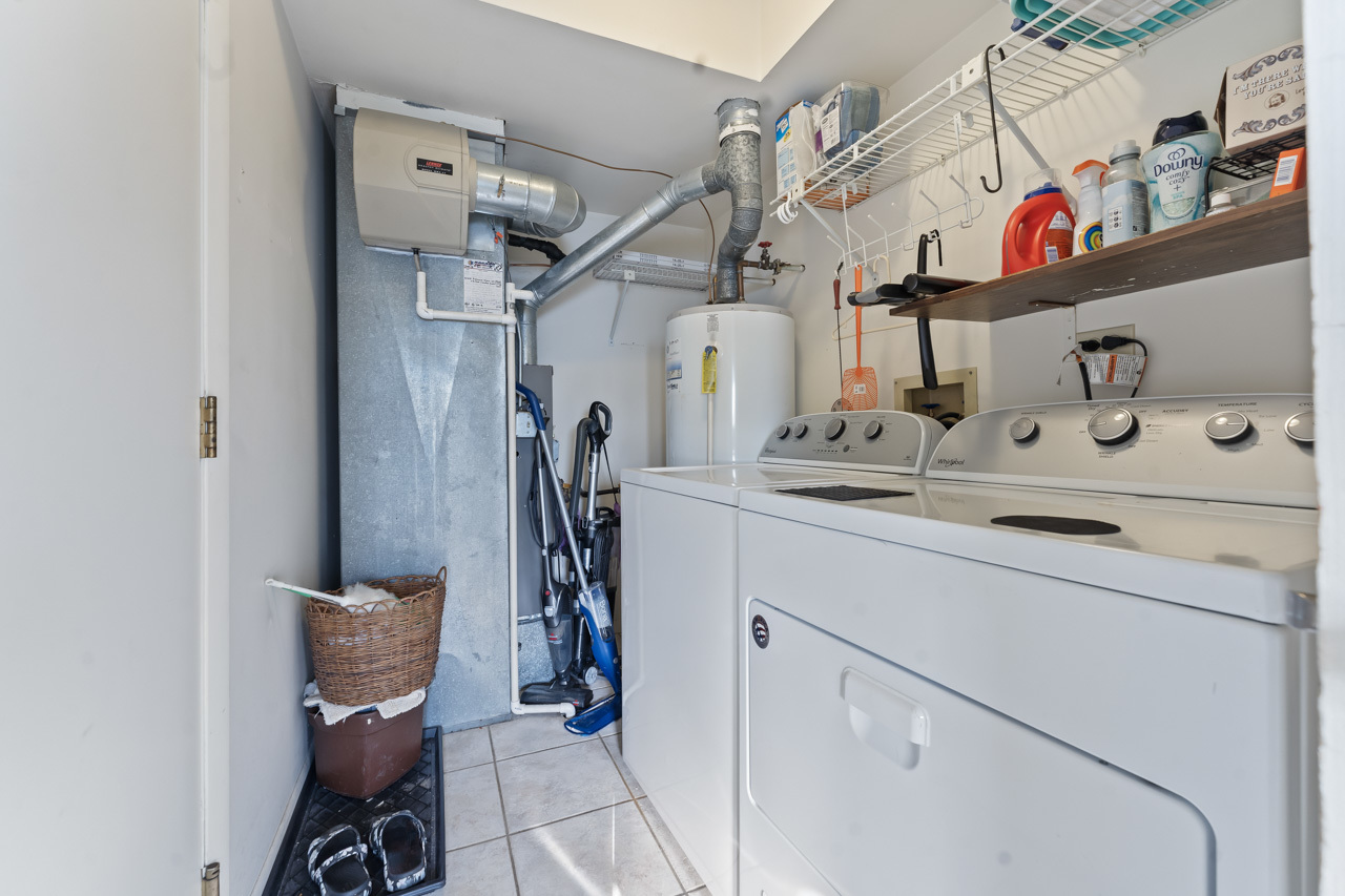 21 White Pine Drive, Schaumburg, IL 60193