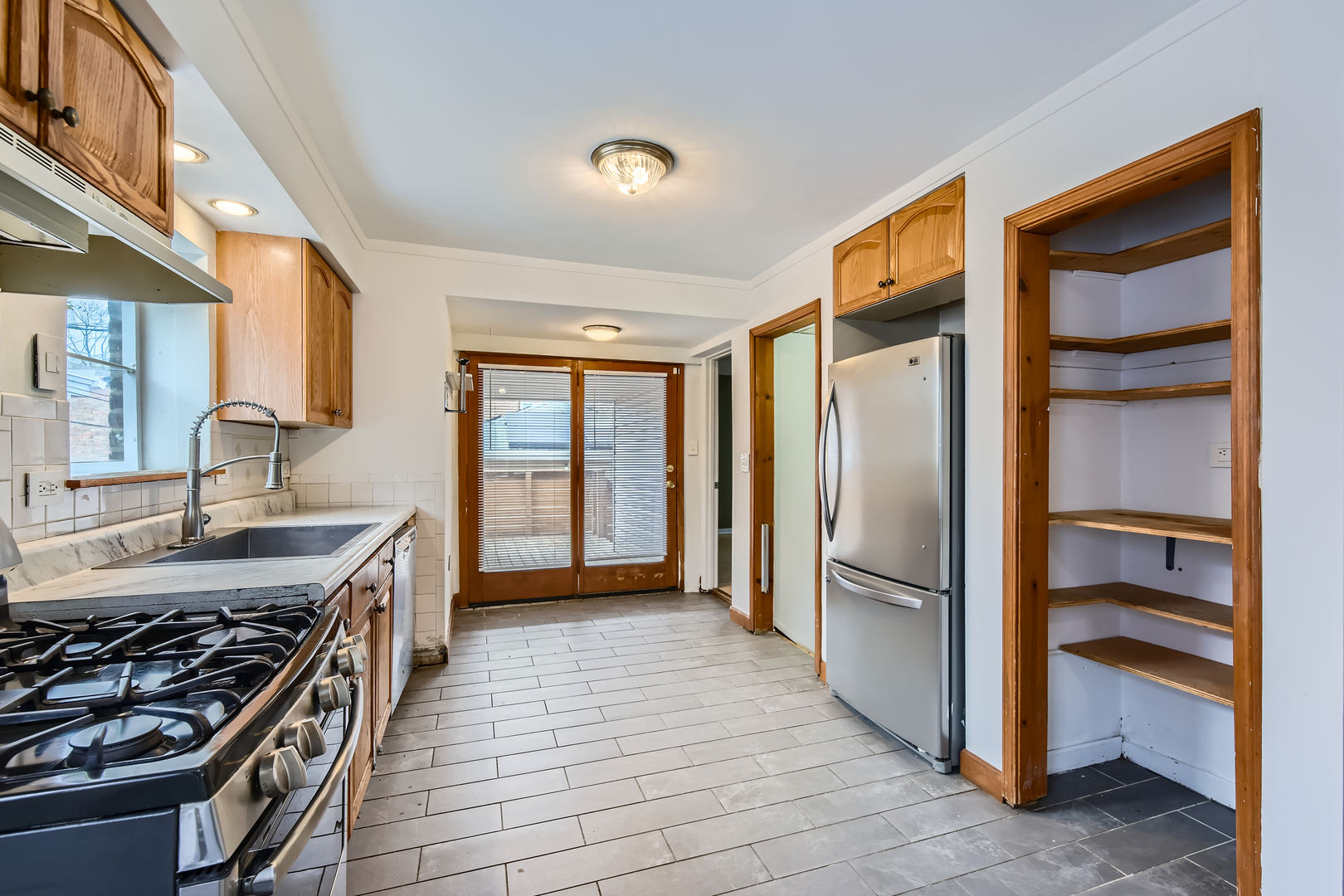 6112 S Kilbourn Avenue, Chicago, IL 60629