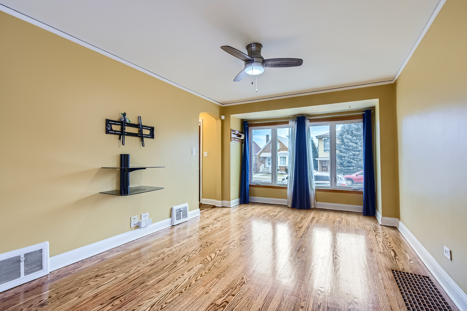 6112 S Kilbourn Avenue, Chicago, IL 60629