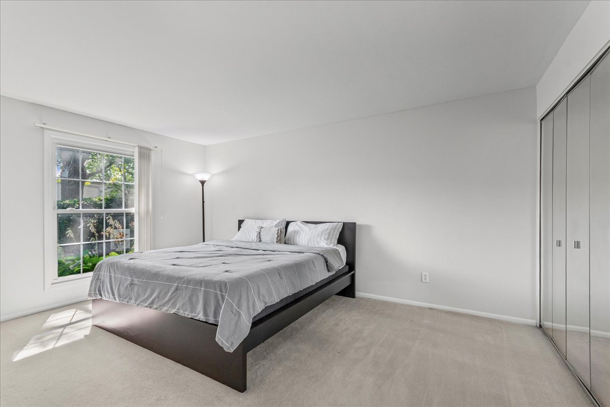1162 Spring Garden Circle #64, Naperville, IL 60563