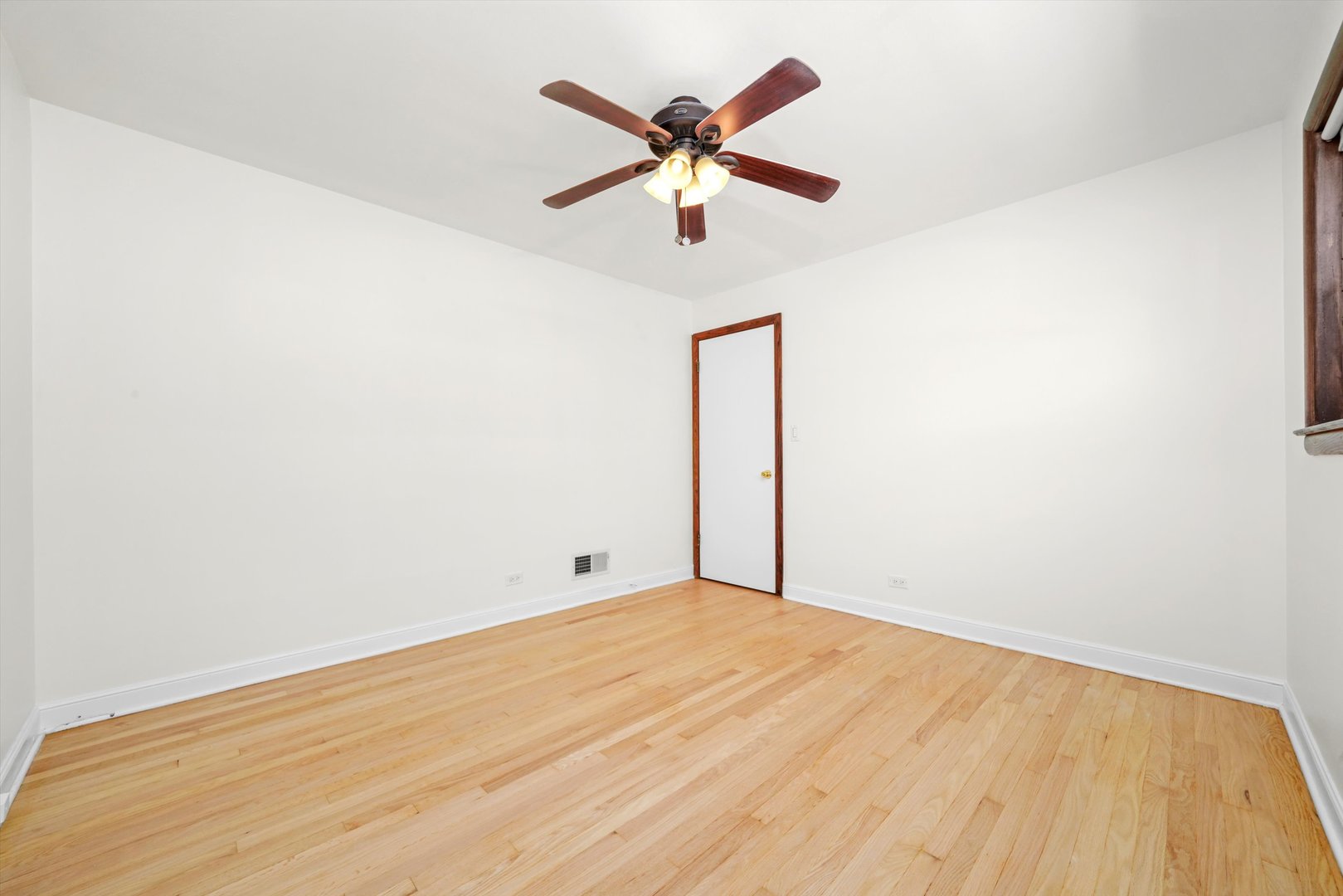 9933 S Fairfield Avenue, Chicago, IL 60655