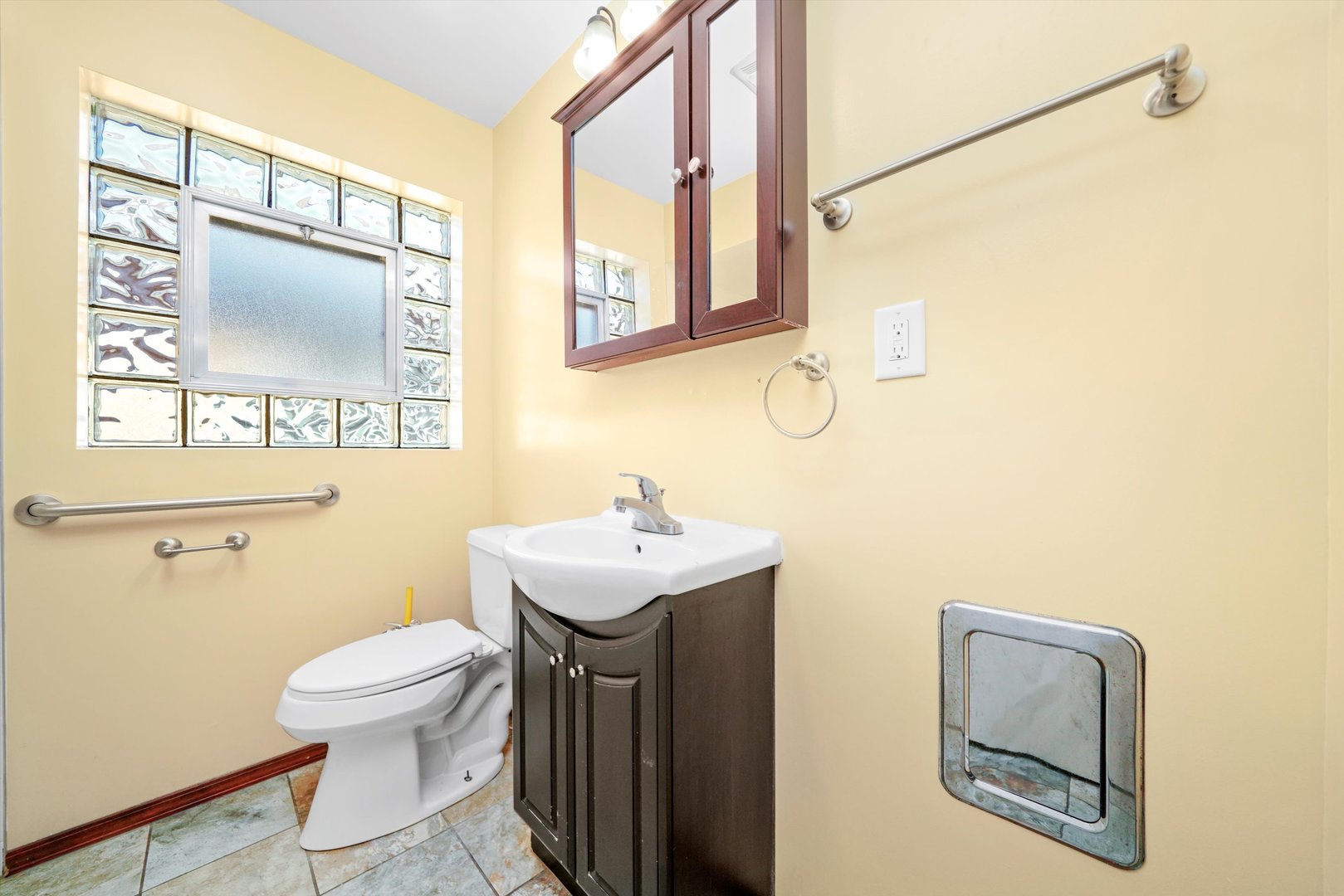 9933 S Fairfield Avenue, Chicago, IL 60655