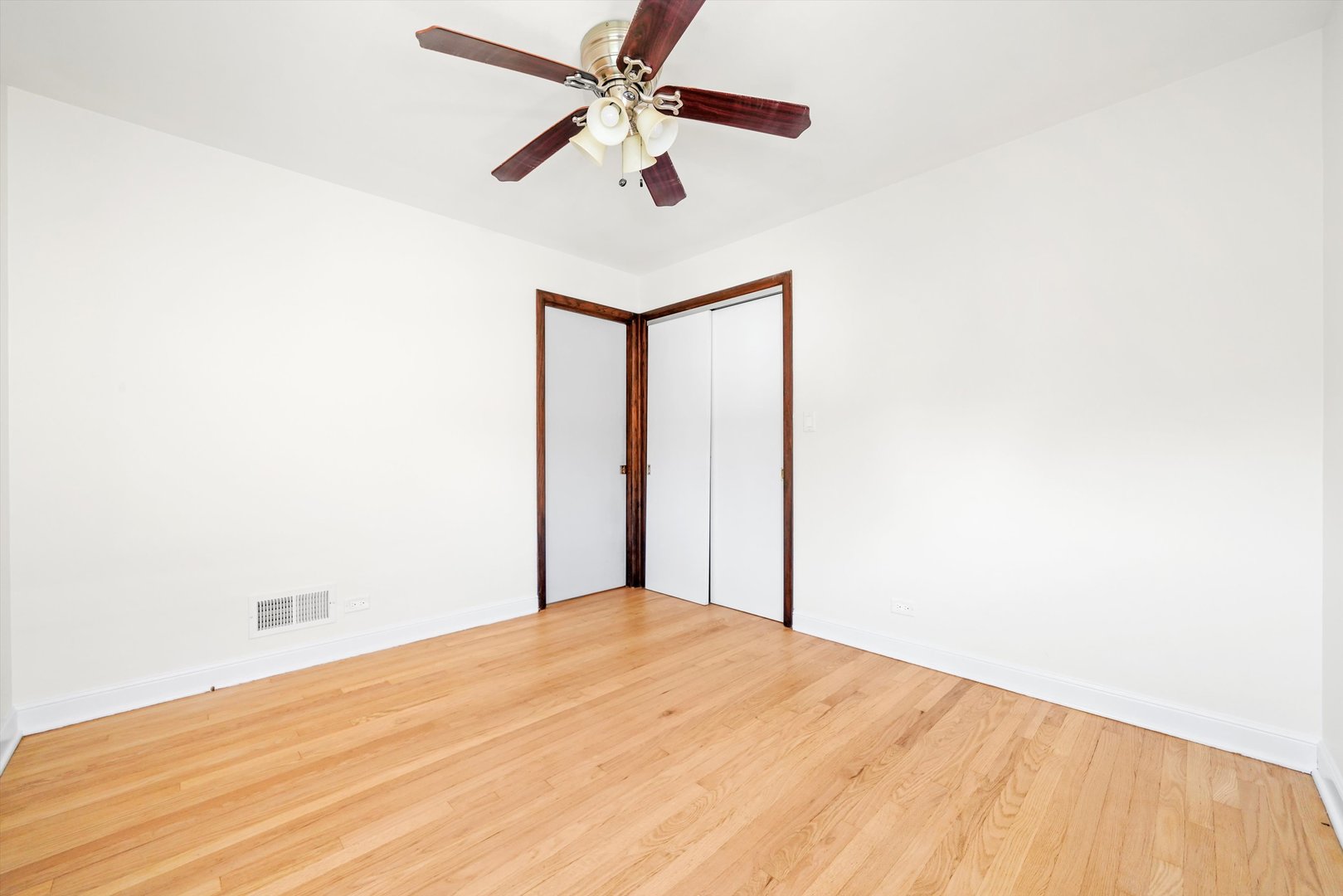 9933 S Fairfield Avenue, Chicago, IL 60655