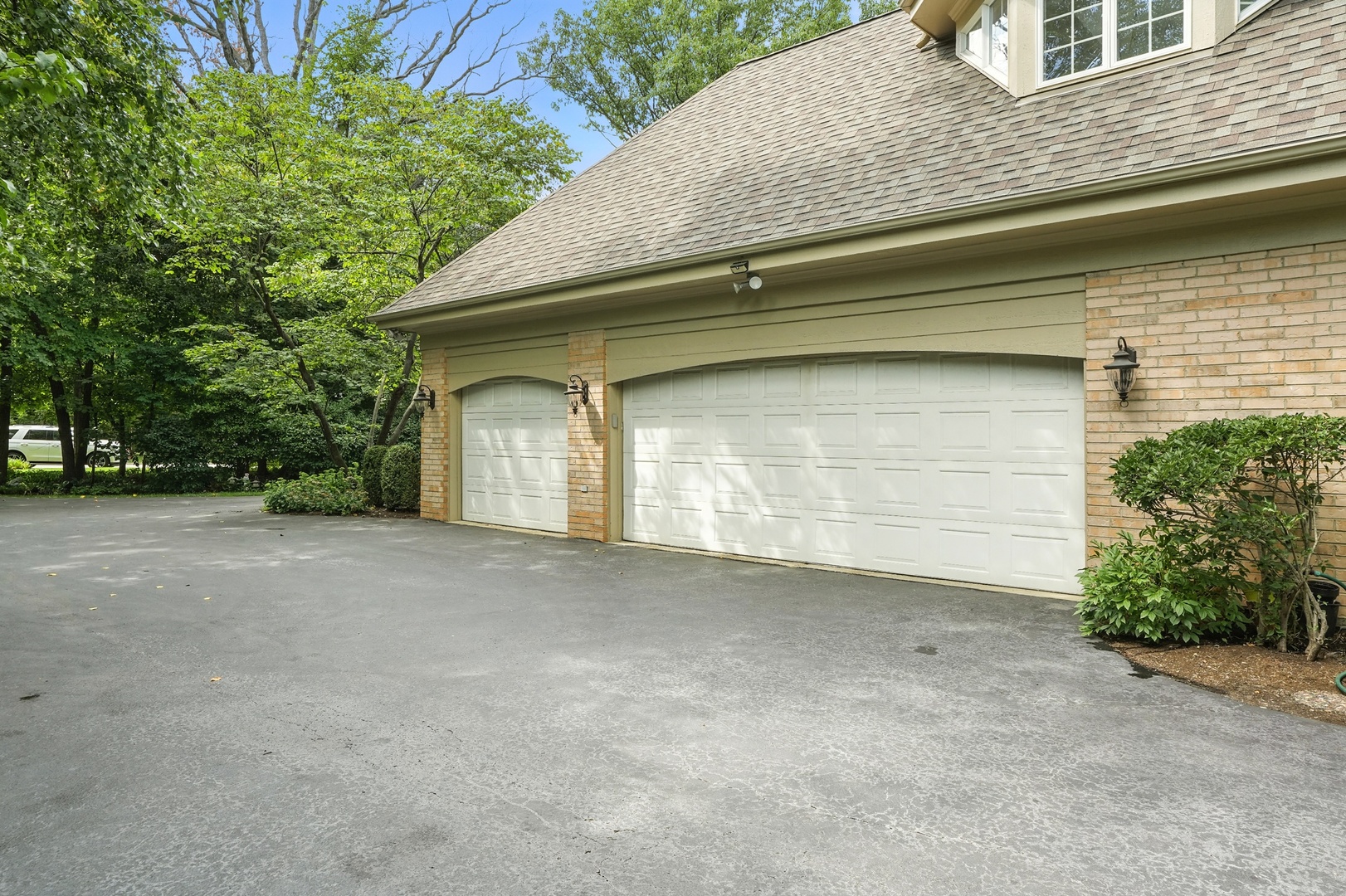 935 N Butternut Circle, Frankfort, IL 60423
