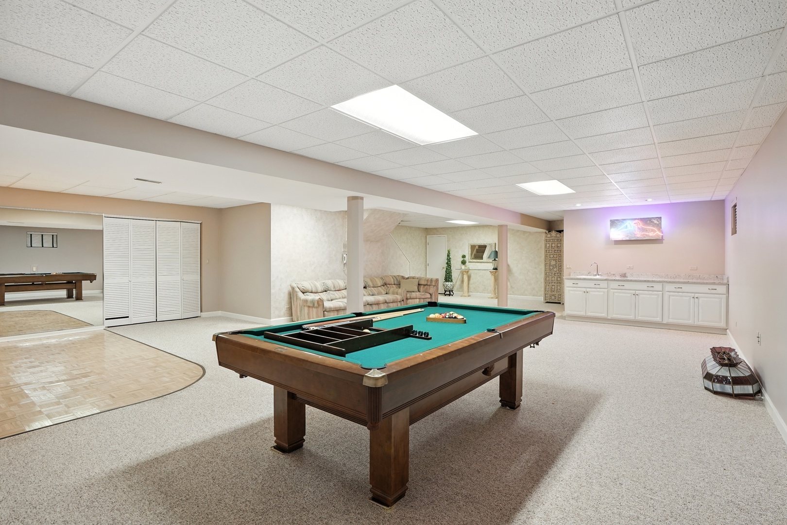 935 N Butternut Circle, Frankfort, IL 60423