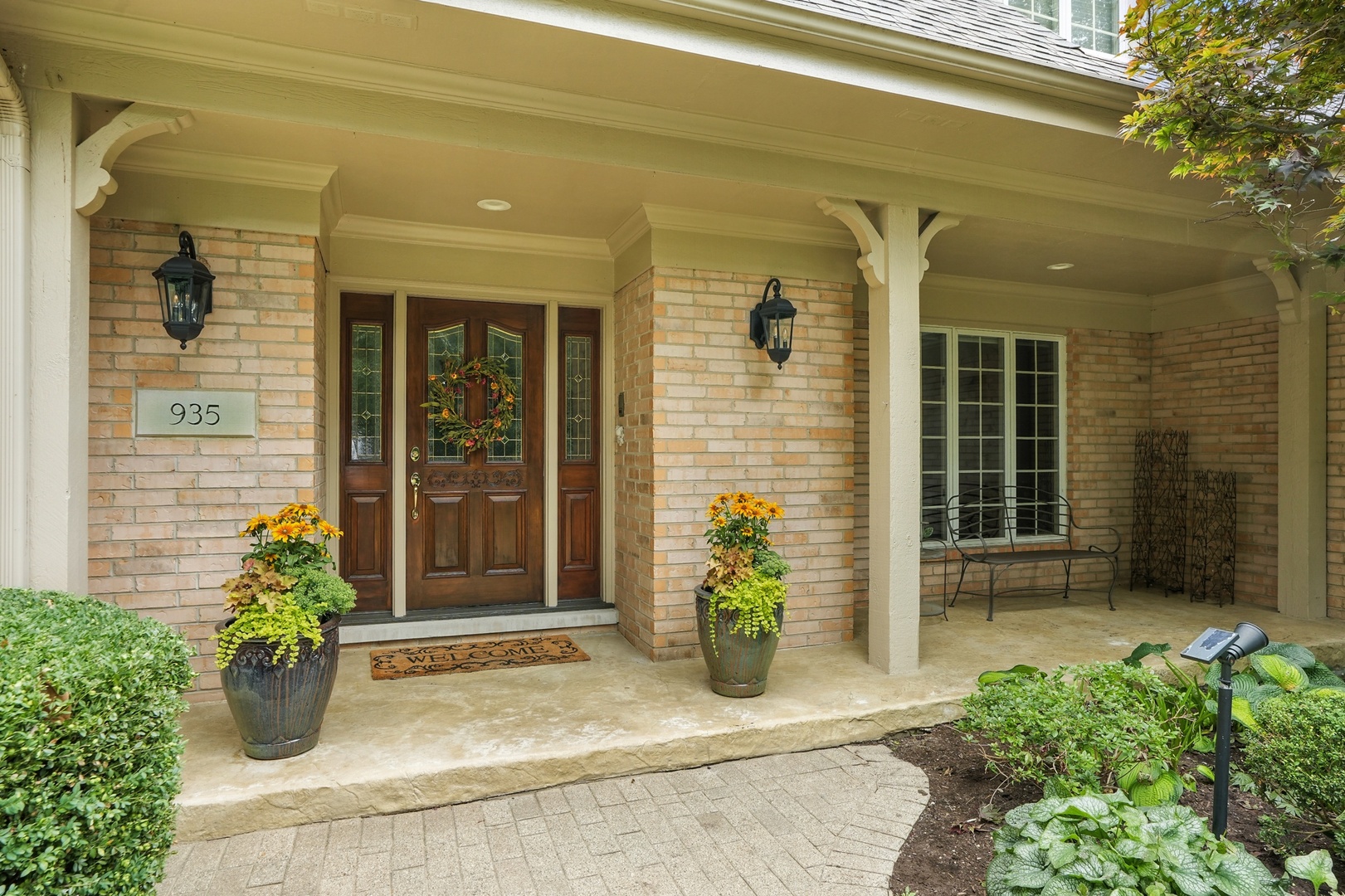 935 N Butternut Circle, Frankfort, IL 60423