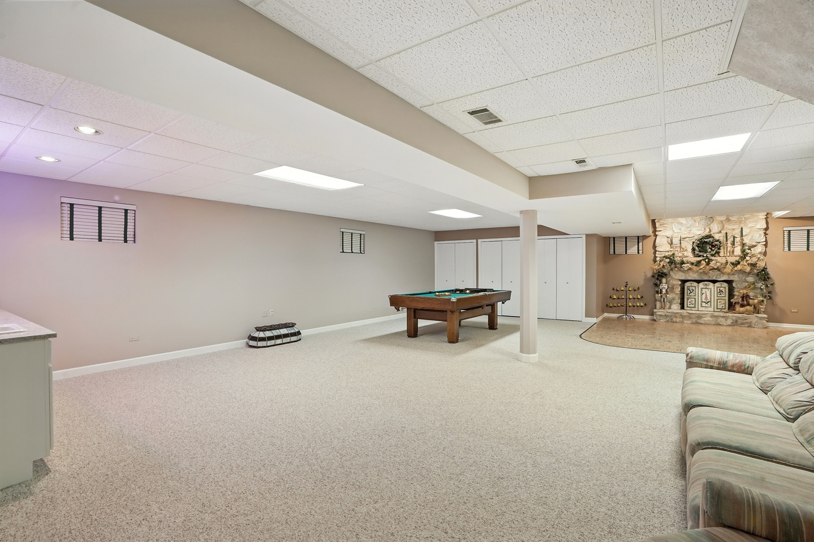 935 N Butternut Circle, Frankfort, IL 60423