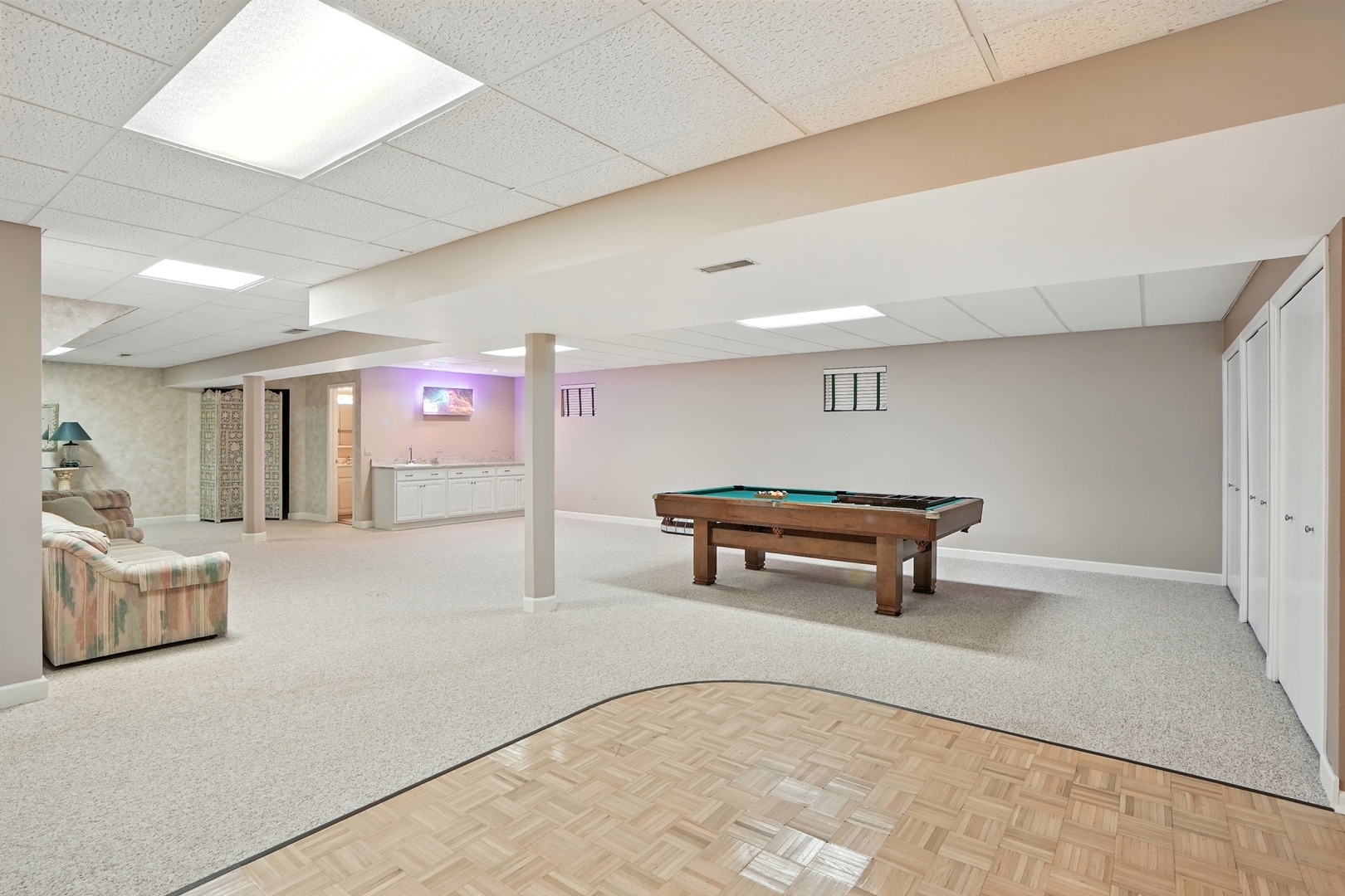 935 N Butternut Circle, Frankfort, IL 60423
