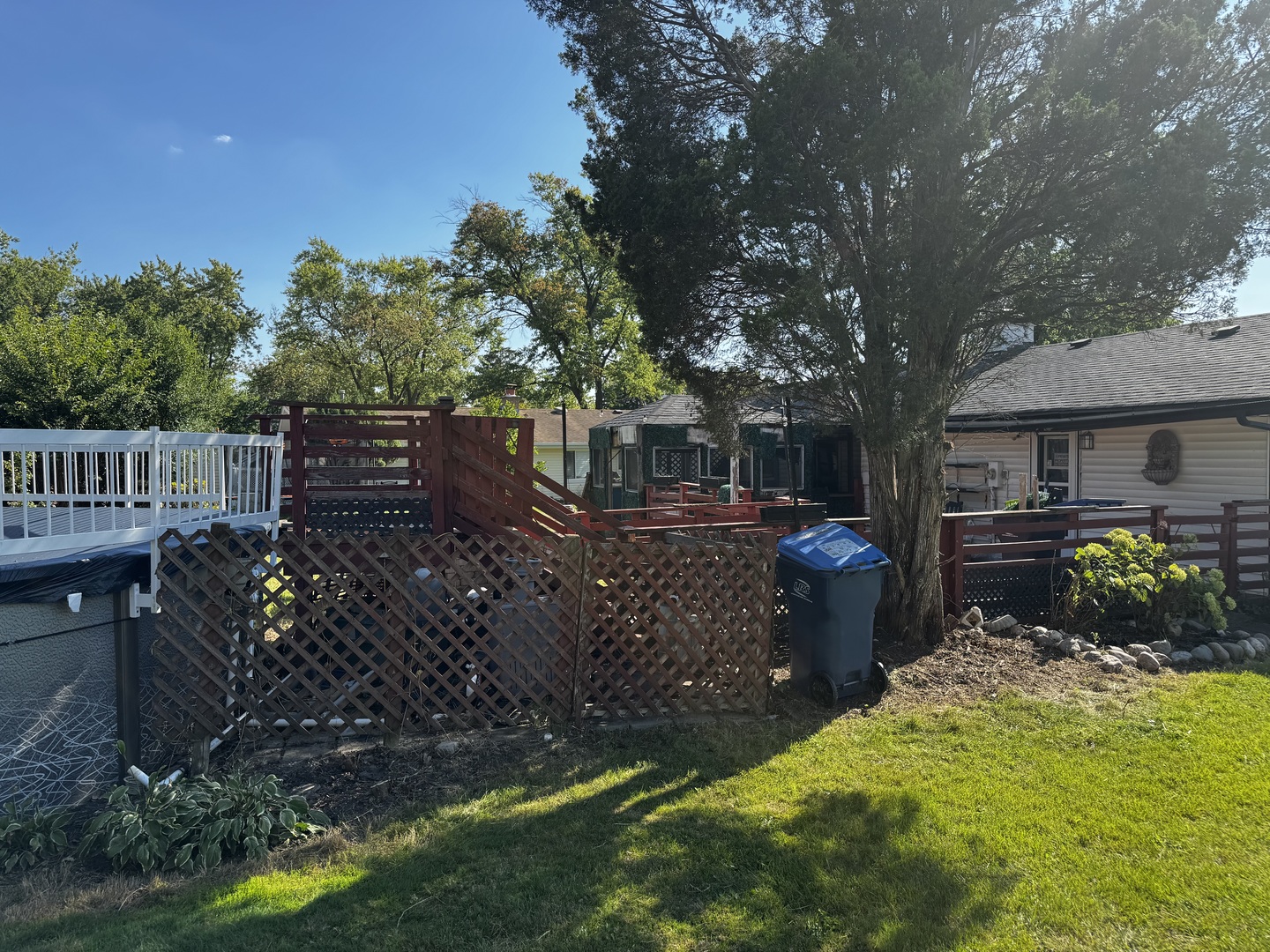 135 S Walnut Lane, Schaumburg, IL 60193