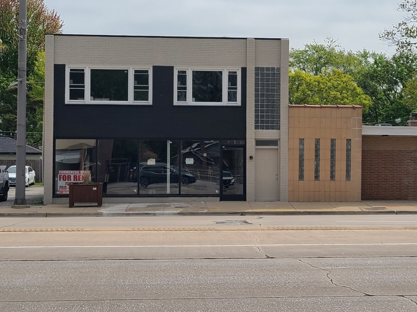 14751 PULASKI Road, Midlothian, IL 60445