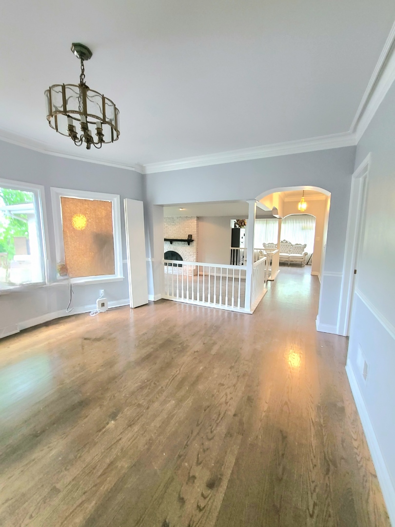 15285 State Street, South Holland, IL 60473