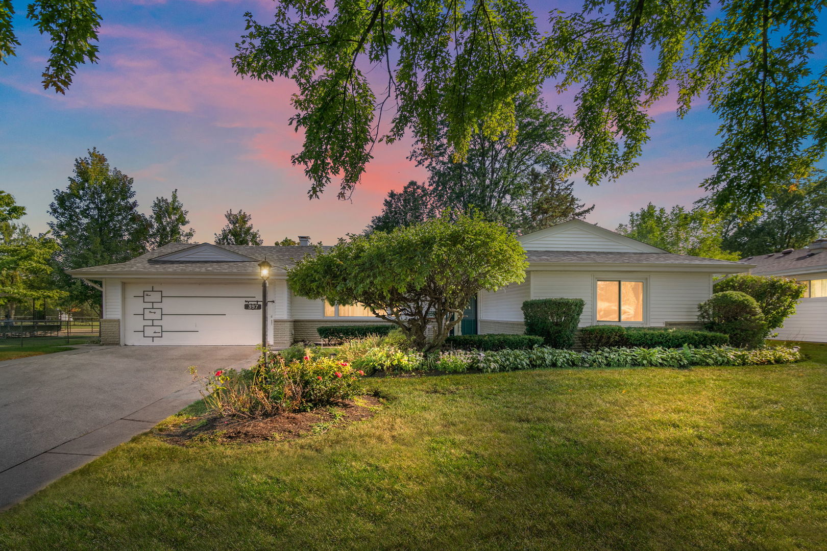 397 W Walnut Avenue, Des Plaines, IL 60016