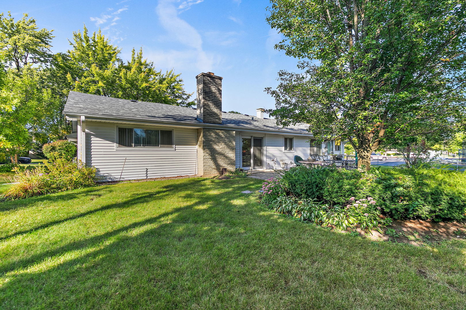 397 W Walnut Avenue, Des Plaines, IL 60016
