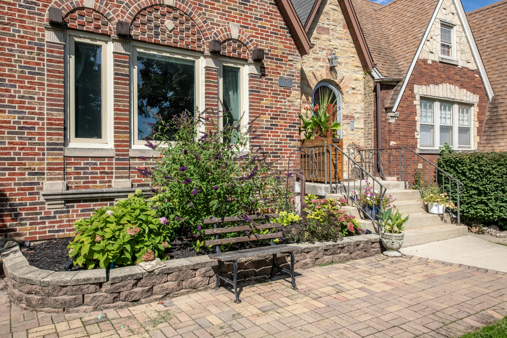 1710 N Newland Avenue, Chicago, IL 60707