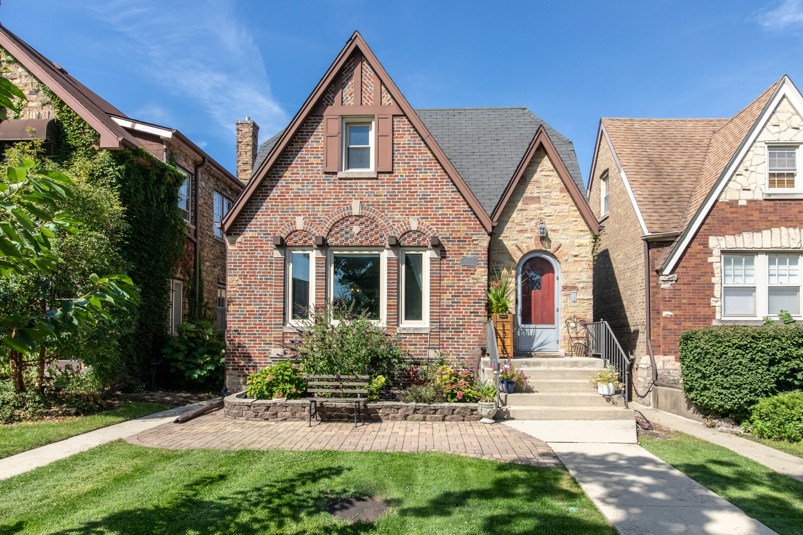 1710 N Newland Avenue, Chicago, IL 60707