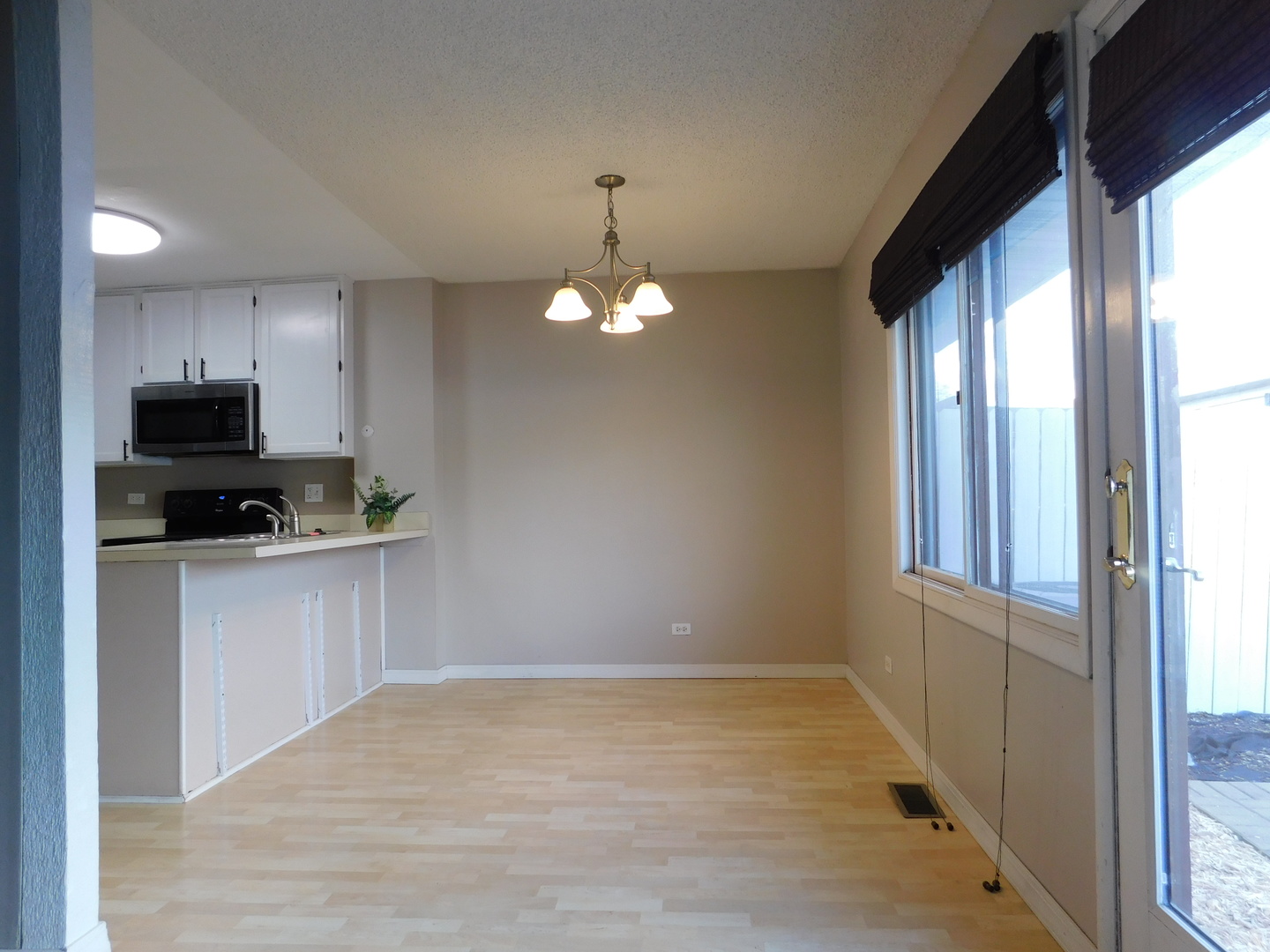 1308 Court O, Hanover Park, IL 60133