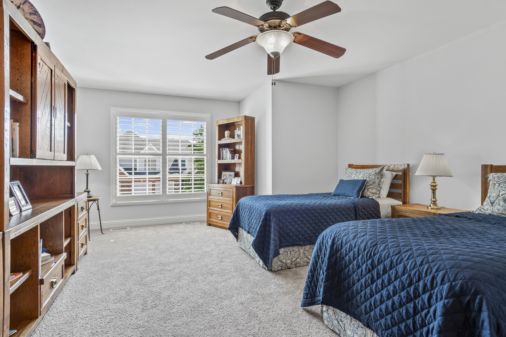 2746 Nicole Circle, Aurora, IL 60502