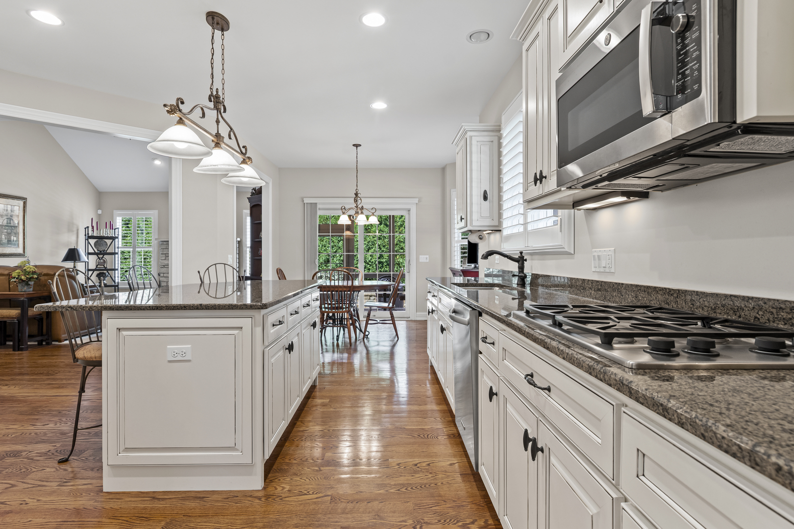 2746 Nicole Circle, Aurora, IL 60502