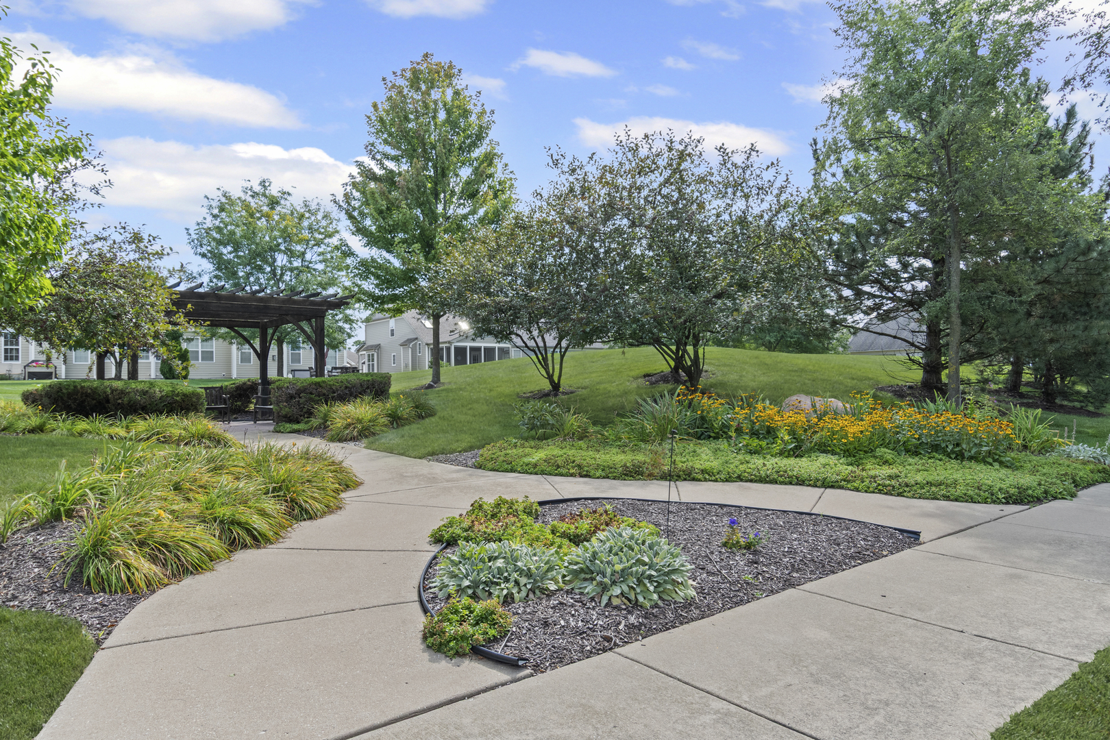 2746 Nicole Circle, Aurora, IL 60502