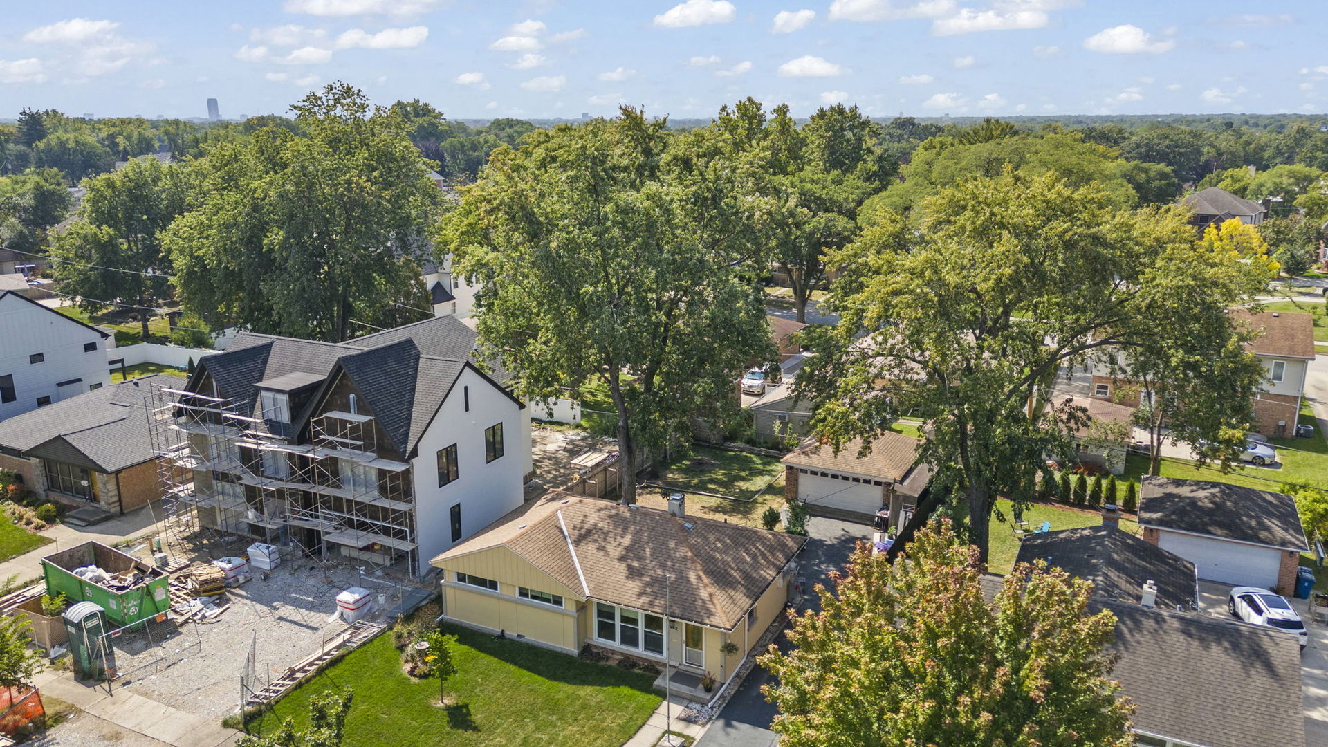 442 N Ridgeland Avenue, Elmhurst, IL 60126