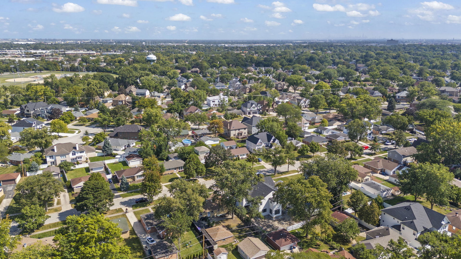 442 N Ridgeland Avenue, Elmhurst, IL 60126