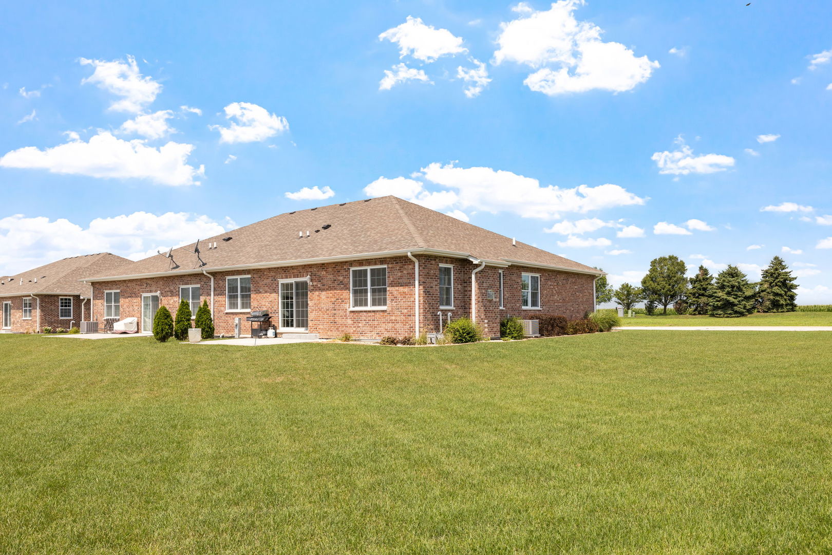 13813 W Mckenna Court, Manhattan, IL 60442