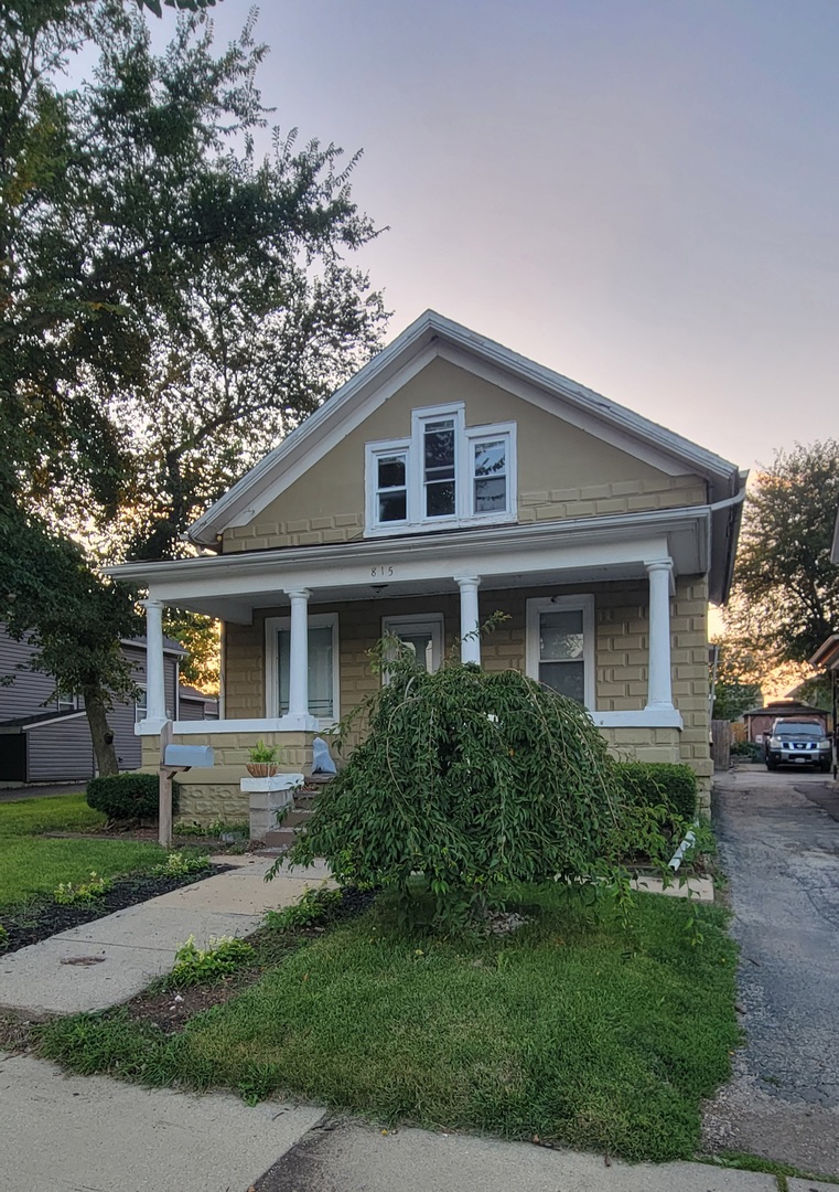 815 Oliver Avenue, Aurora, IL 60506