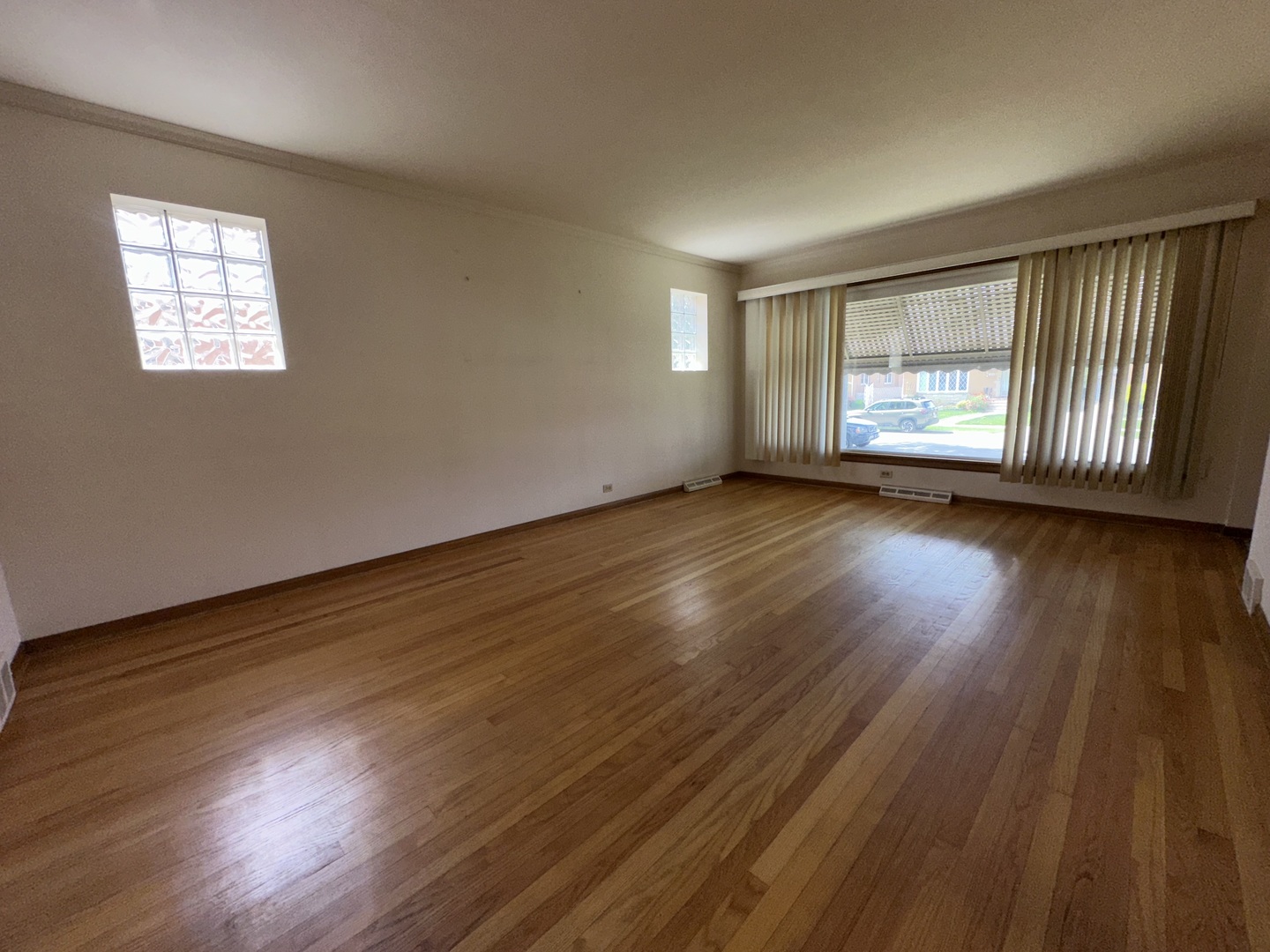 4621 N Ozanam Avenue, Norridge, IL 60706