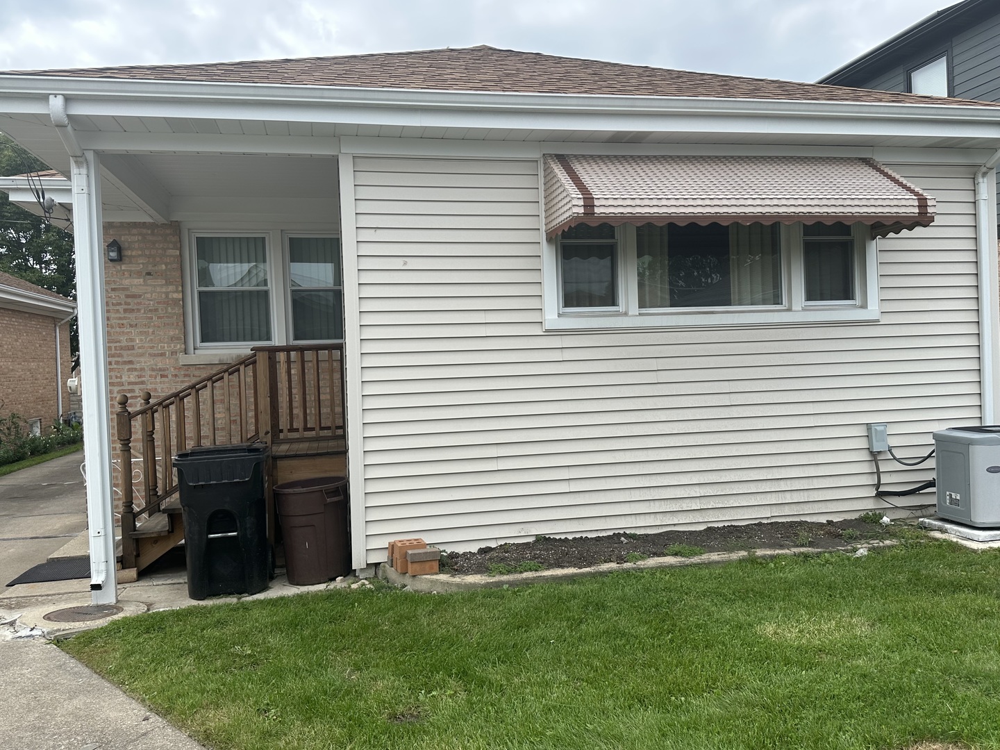 4621 N Ozanam Avenue, Norridge, IL 60706
