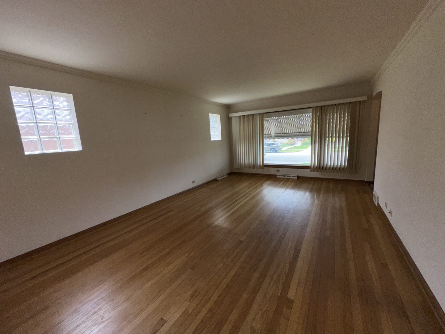 4621 N Ozanam Avenue, Norridge, IL 60706