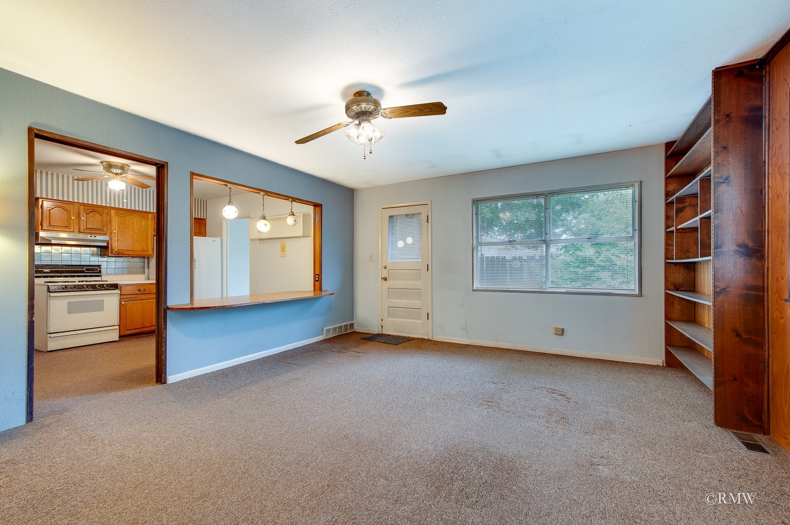 502 Oakton Street, Elk Grove Village, IL 60007
