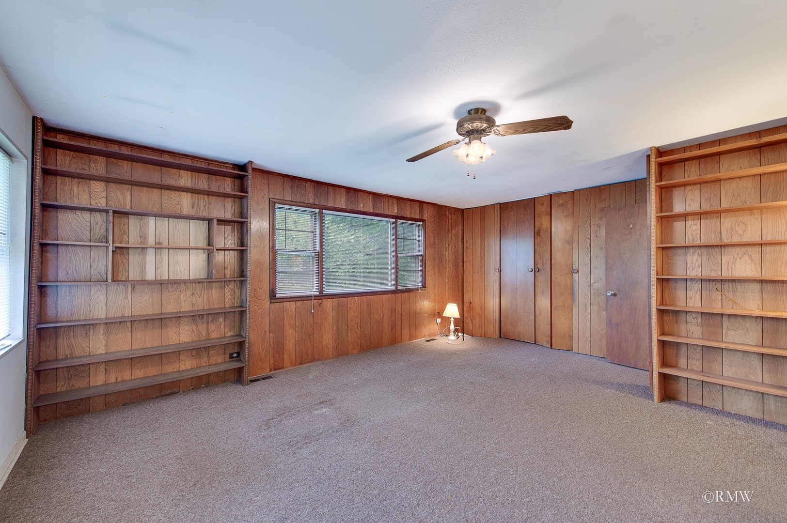 502 Oakton Street, Elk Grove Village, IL 60007