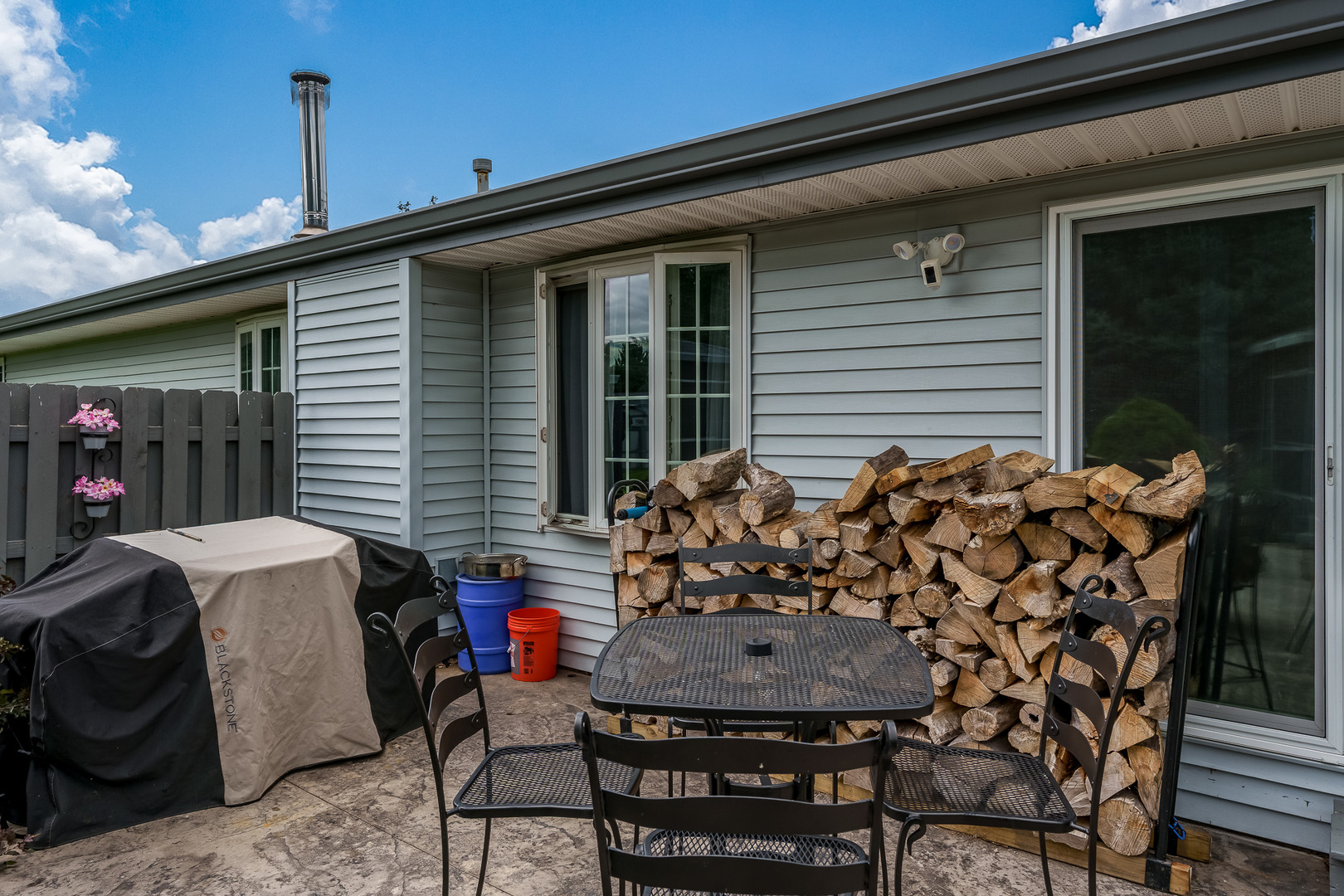 6427 Greystone, Roscoe, IL 61073