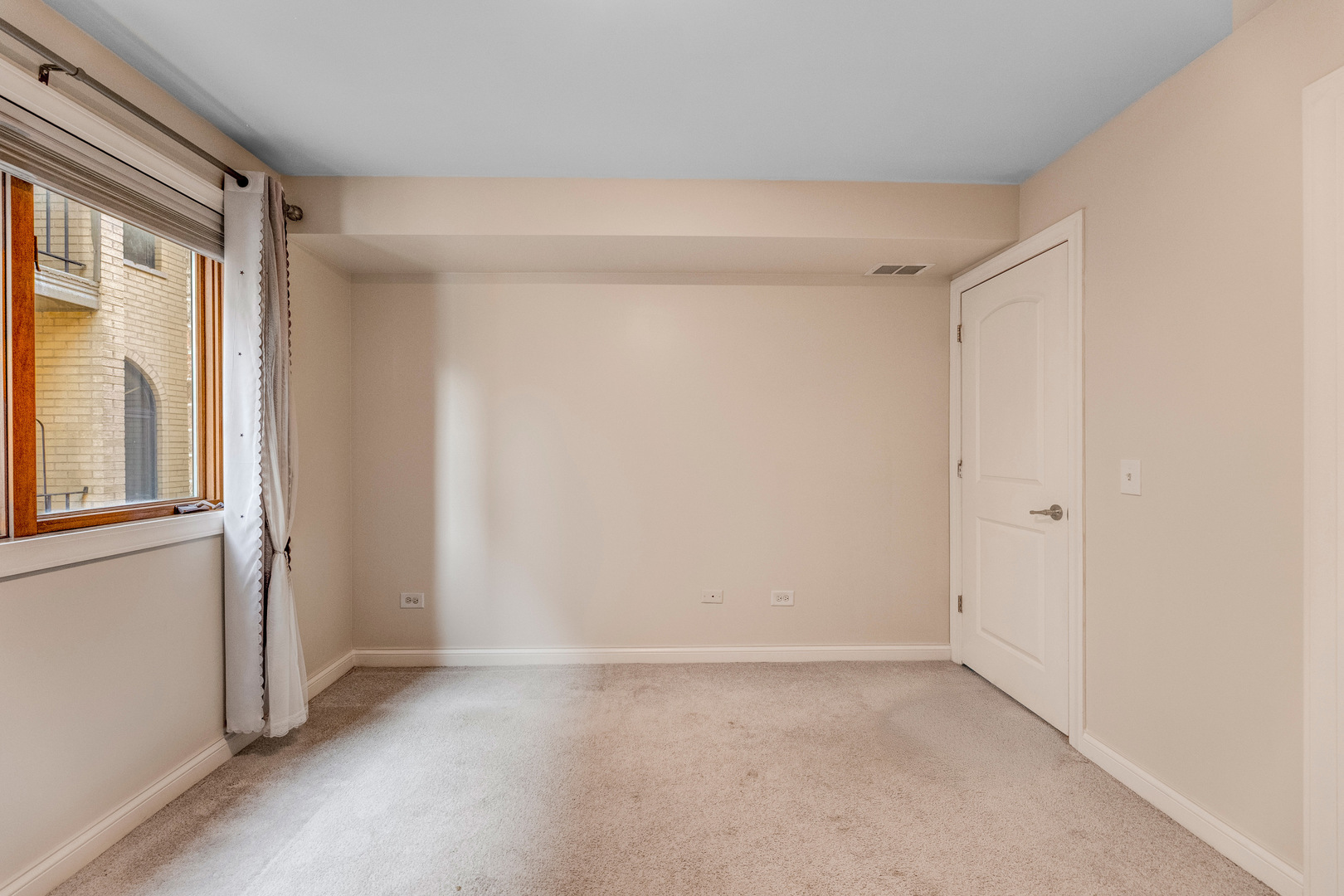 6625 N Northwest Highway #202, Chicago, IL 60631