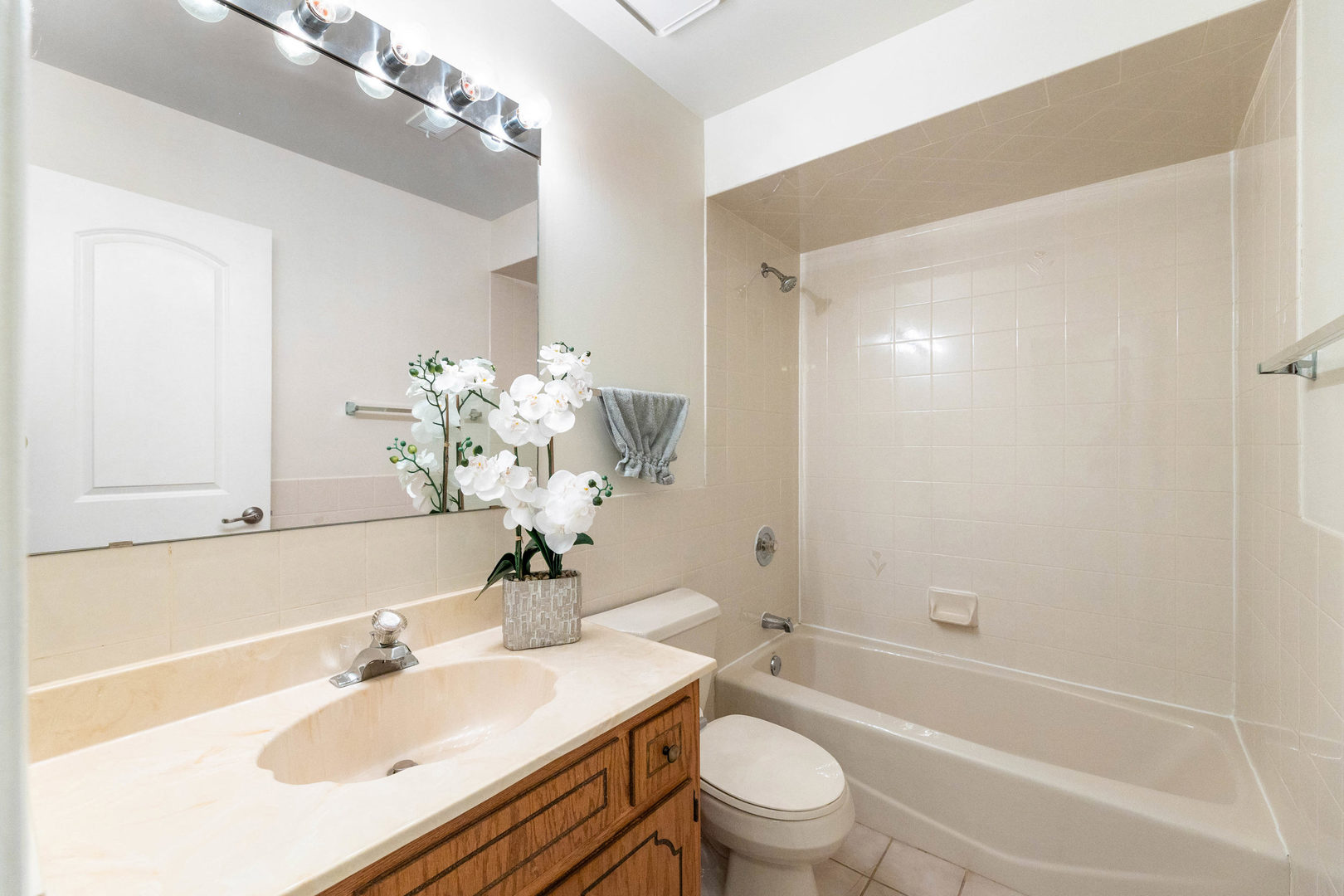 6625 N Northwest Highway #202, Chicago, IL 60631