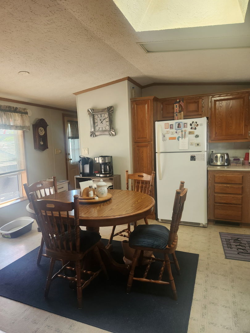 6801 La Grange Road #B31, Hodgkins, IL 60525