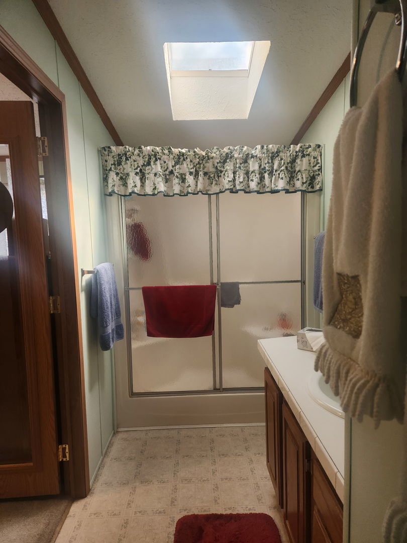 6801 La Grange Road #B31, Hodgkins, IL 60525