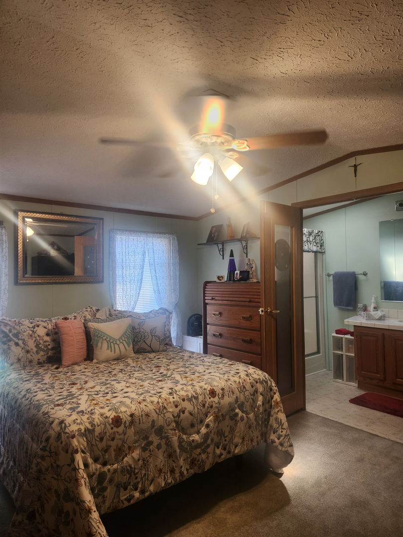 6801 La Grange Road #B31, Hodgkins, IL 60525
