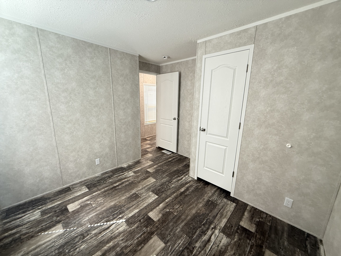 1712 S Dixie Highway #214, Crete, IL 60417