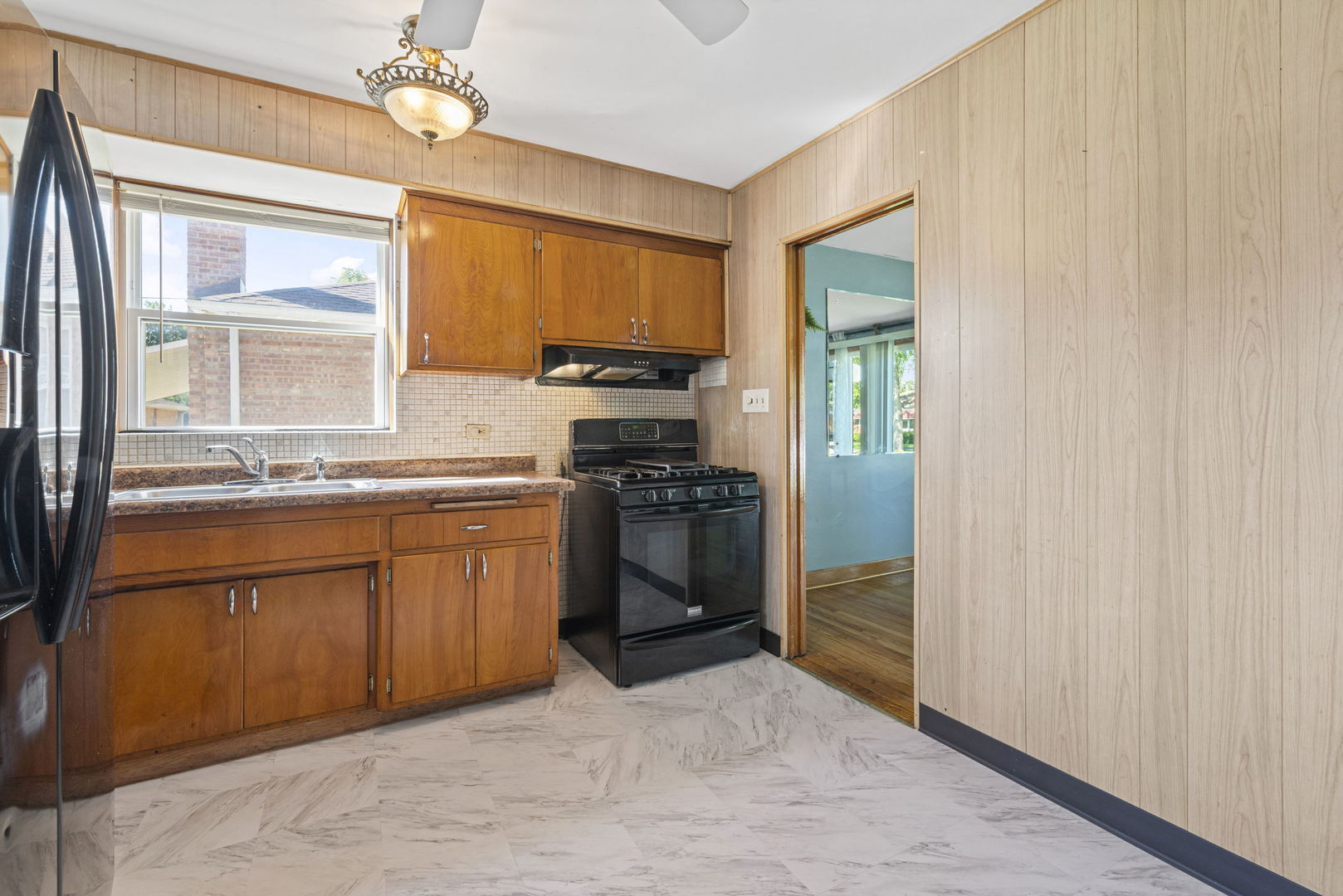 425 N Jackson Boulevard, Hillside, IL 60162